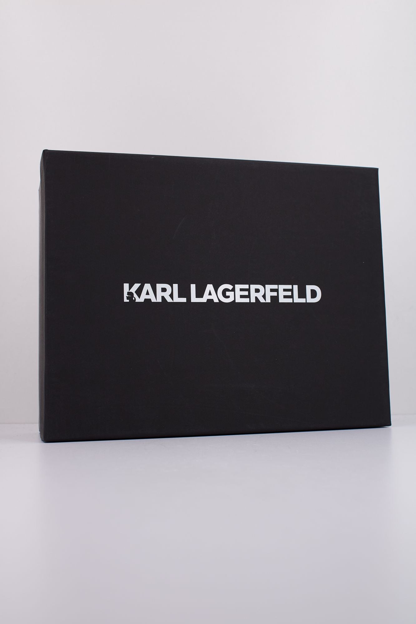 KARL LAGERFELD ANAKAPRI FLORASTONE KARL PA en color BLANCO (6)