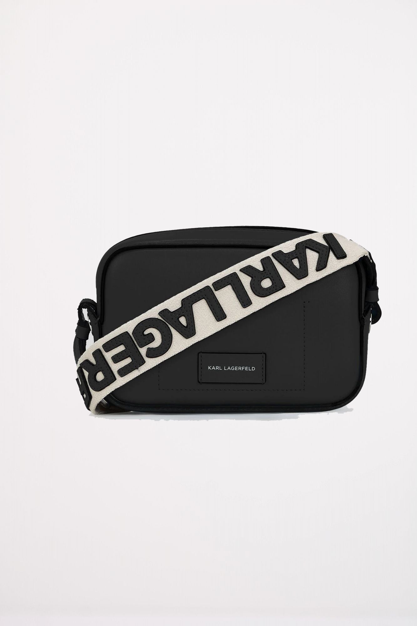 KARL LAGERFELD K CIRCLE SLIM CAMERA BAG en color NEGRO (2)