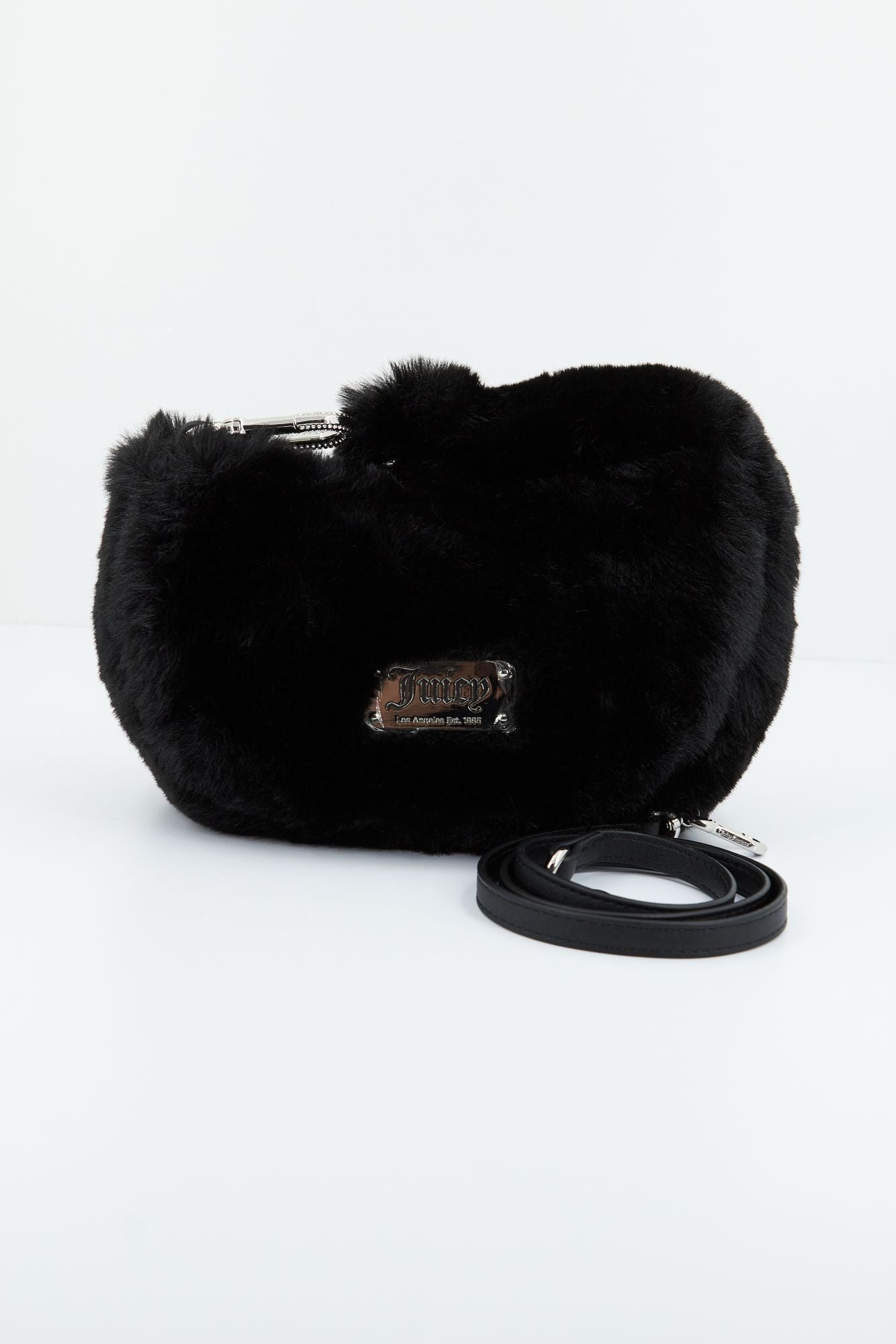 JUICY COUTURE BERRY SMALL HOBO BAG en color NEGRO (1)