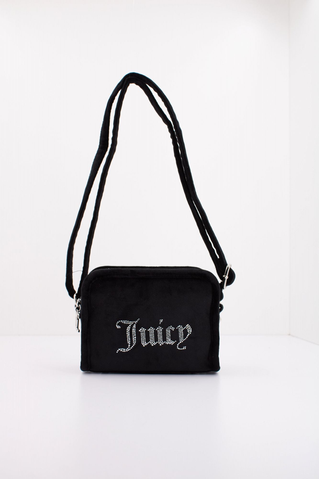 JUICY COUTURE KIMBERLY CROSSBODY en color NEGRO (1)