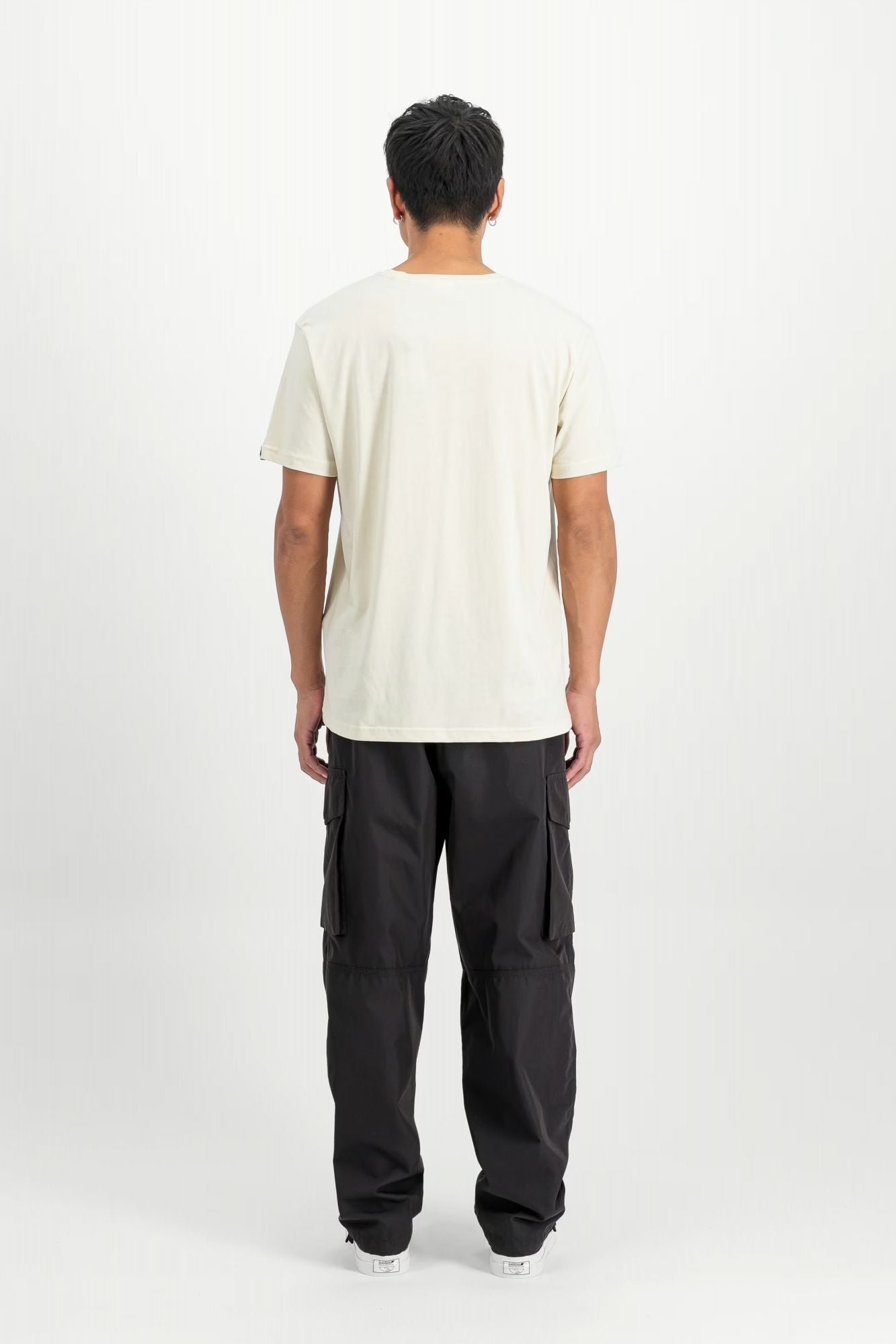 ALPHA INDUSTRIES T-SHIRT en color BEIS (3)
