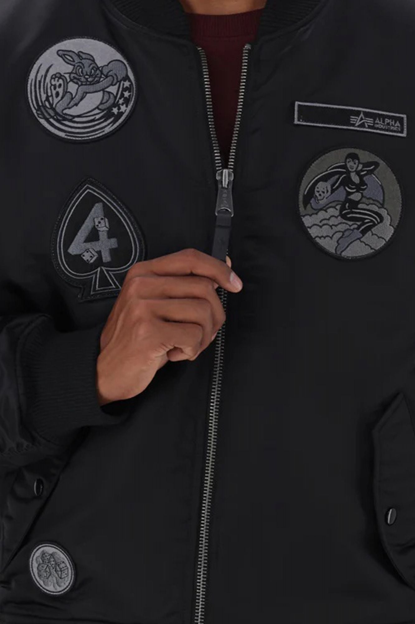 ALPHA INDUSTRIES MA-1 PATCH en color NEGRO (4)
