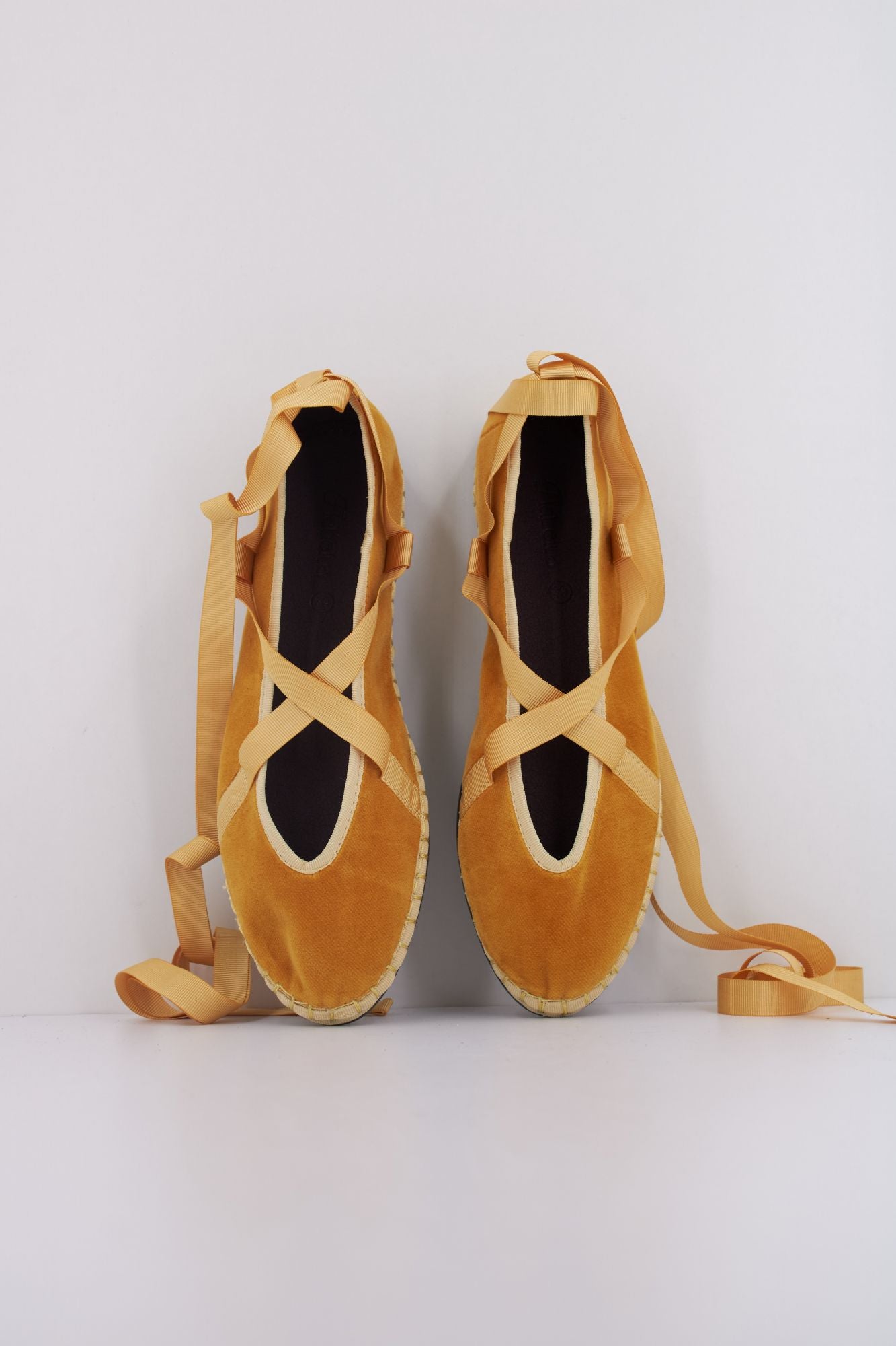 FLABELUS ROSALINE en color AMARILLO (3)
