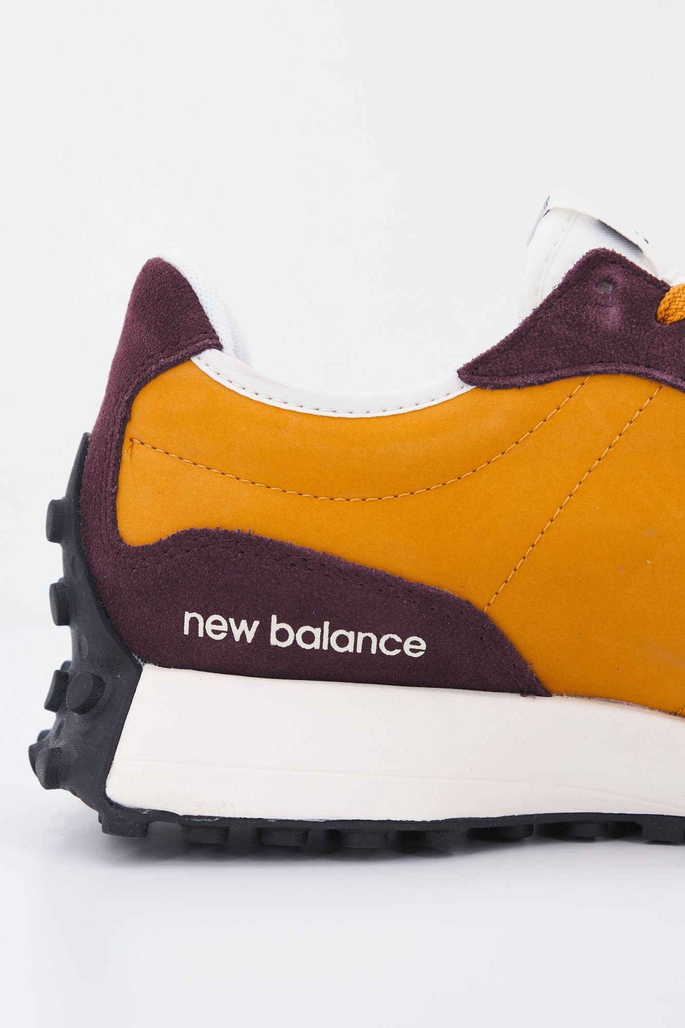 NEW BALANCE MS327 LY1 en color BURDEOS (4)