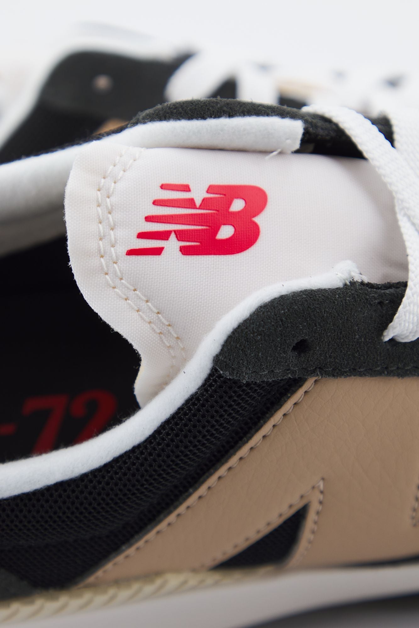 NEW BALANCE UXC72 RN en color GRIS (4)