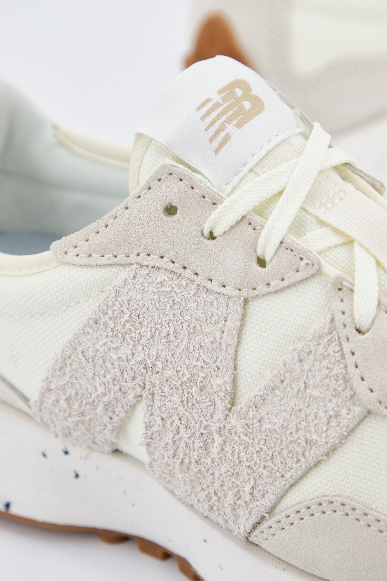 NEW BALANCE SO LIFESTYLE SUSTAINBLE en color BEIS (4)