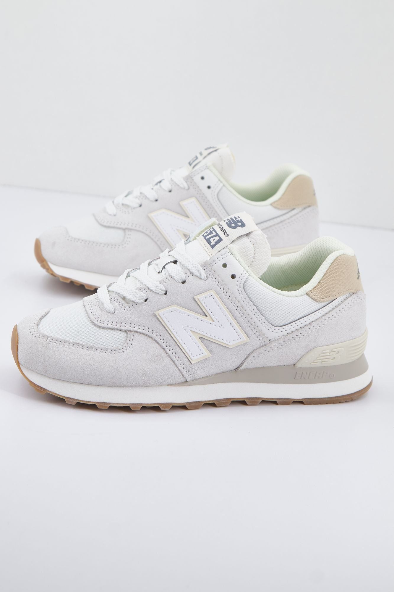 NEW BALANCE WL574 NO2 en color BLANCO (2)