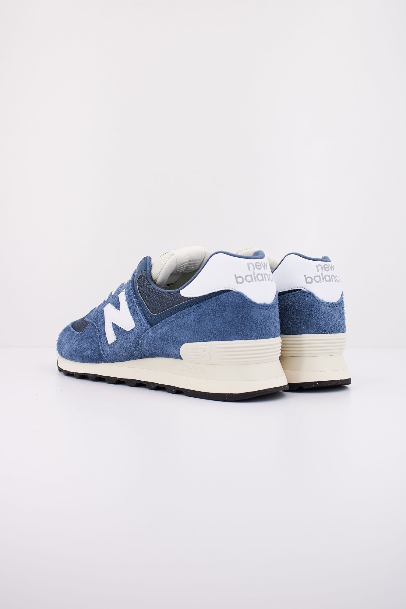 NEW BALANCE U574 RBJ en color AZUL (4)