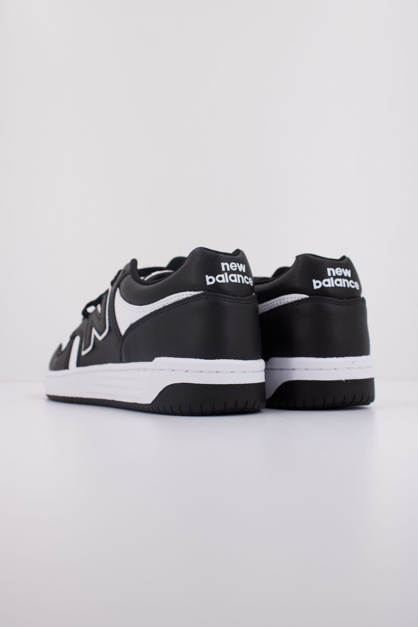 NEW BALANCE BB480 en color NEGRO (4)
