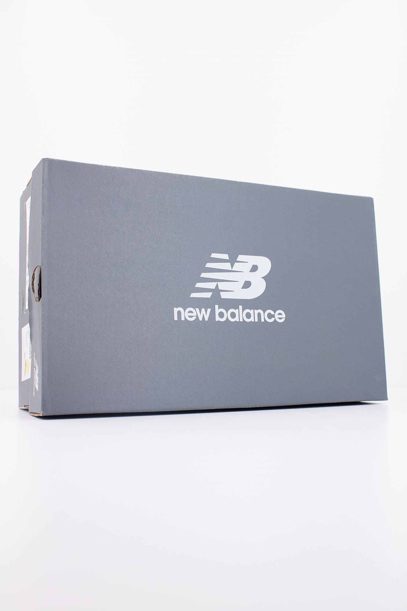 NEW BALANCE BB480 en color NEGRO (6)