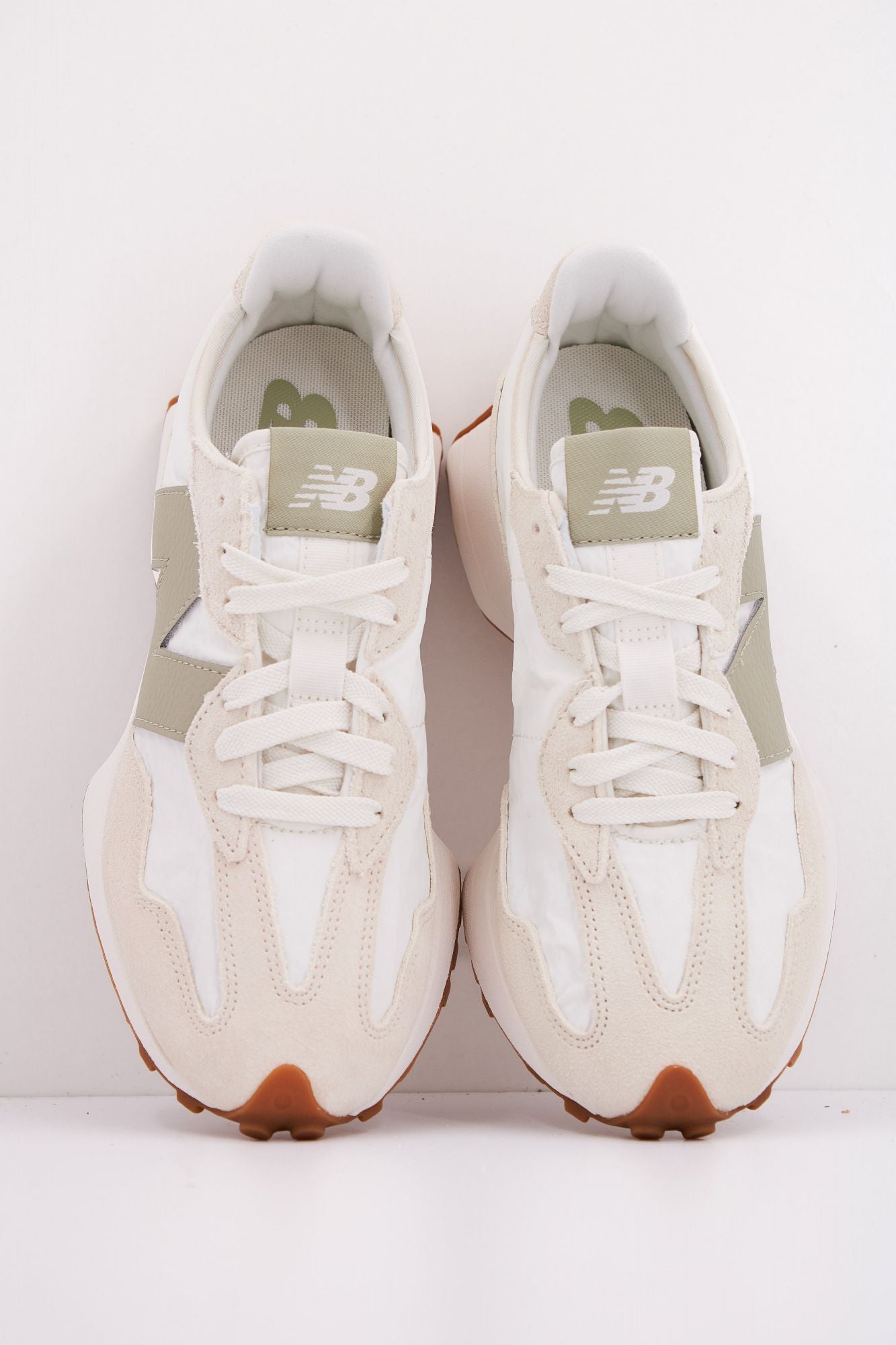 NEW BALANCE WS327 FTB en color BLANCO (3)