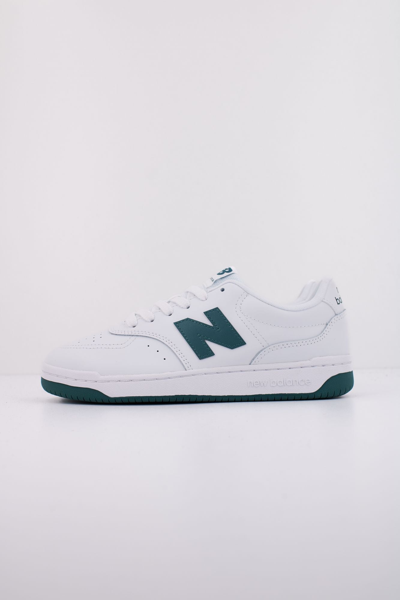 NEW BALANCE BB80 en color BLANCO (1)