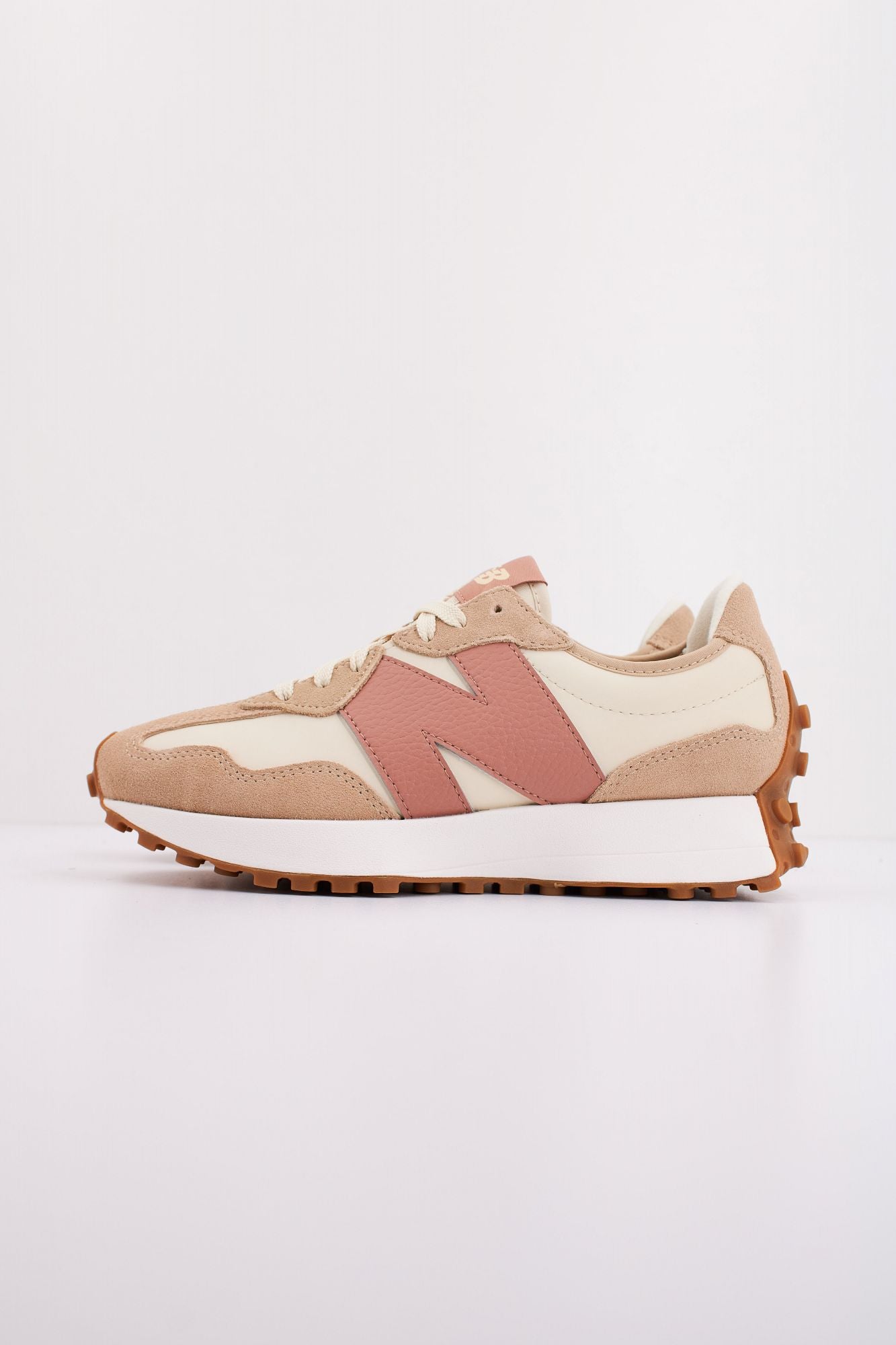 NEW BALANCE WS327 NKA en color MARRON CLARO (1)