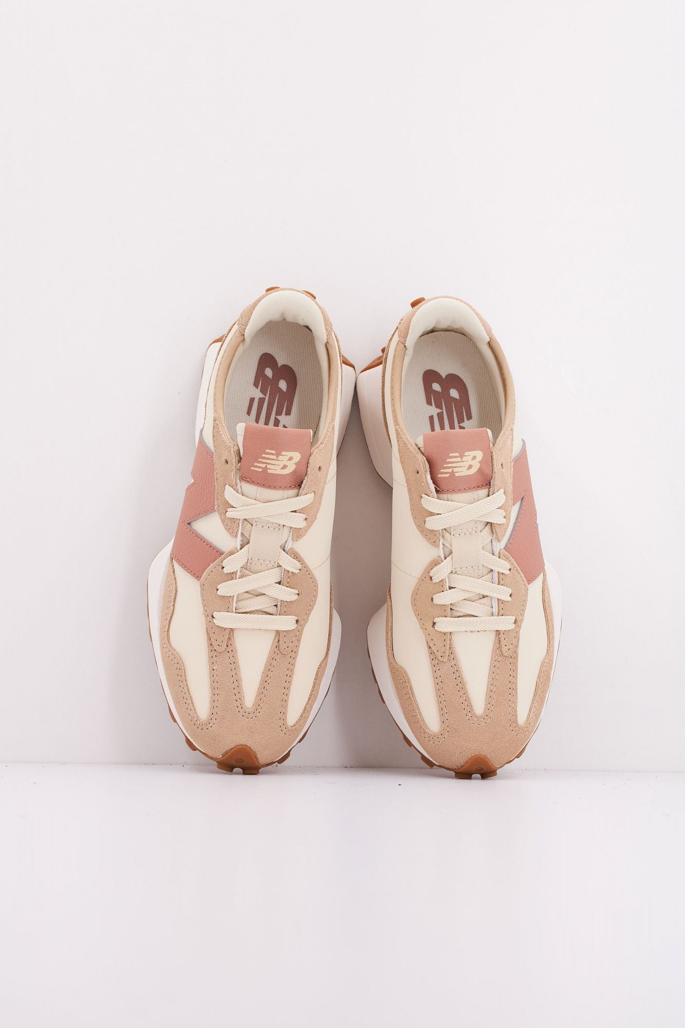 NEW BALANCE WS327 NKA en color MARRON CLARO (3)