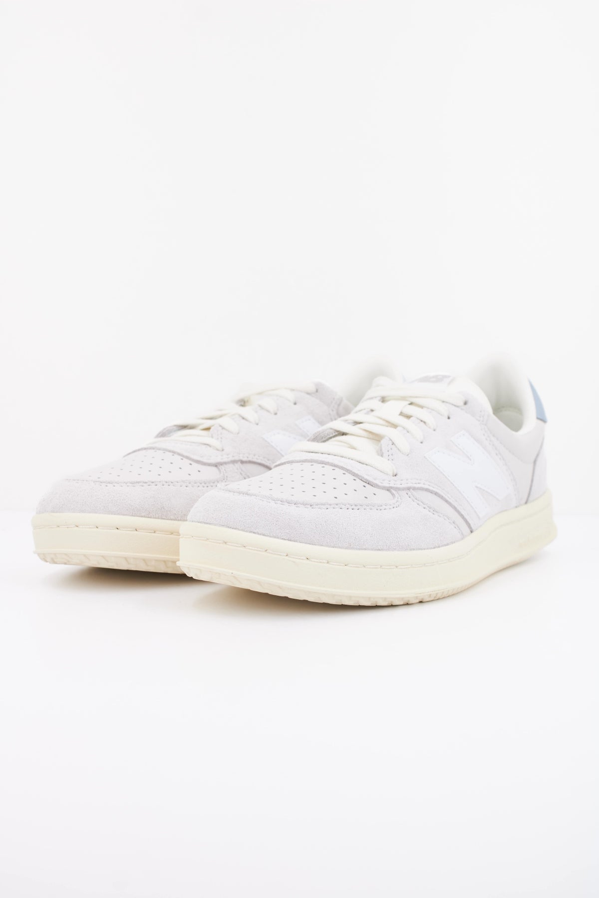 NEW BALANCE CT500 en color BEIS (2)