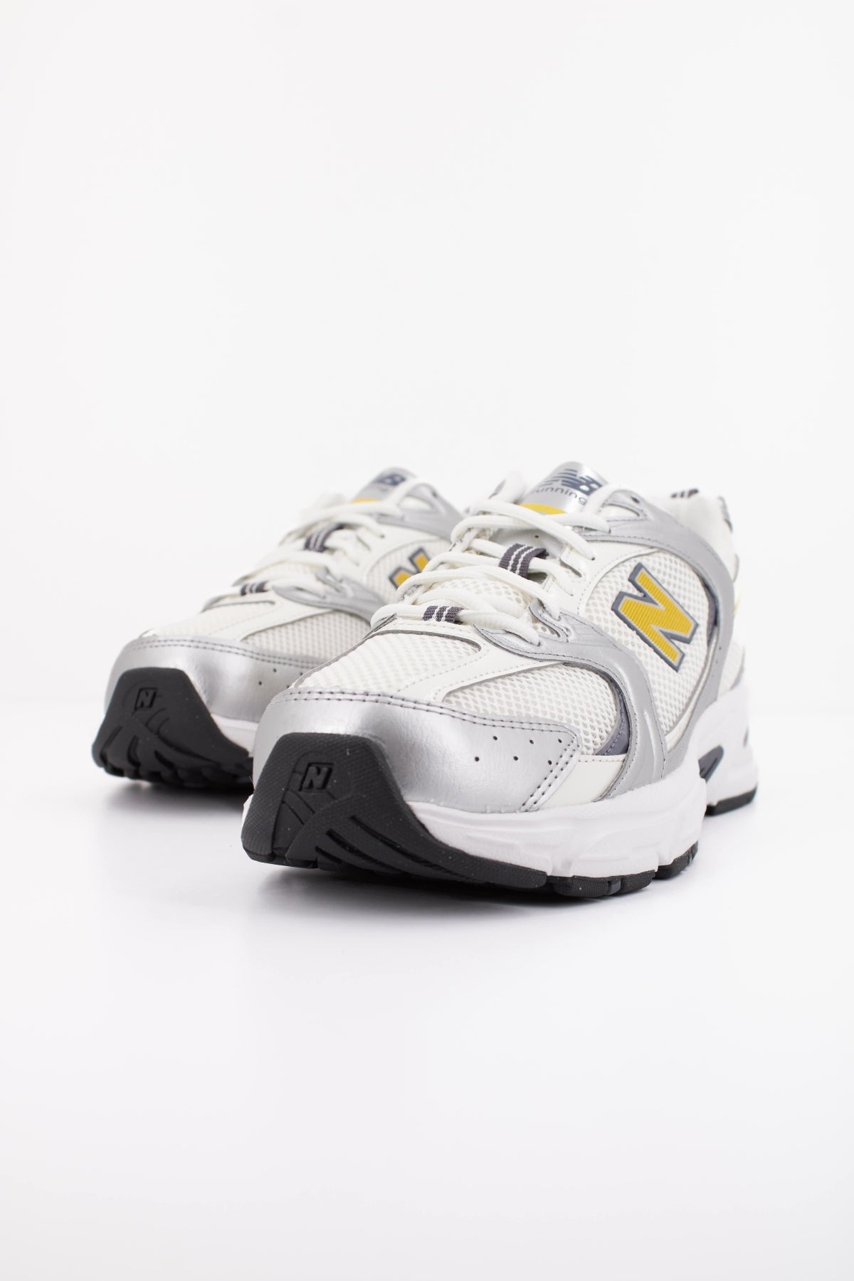 NEW BALANCE U530 en color BLANCO (2)