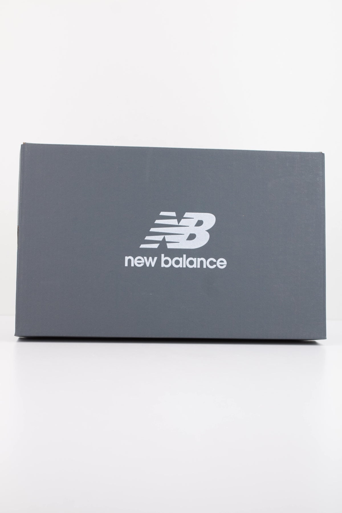 NEW BALANCE U9060 en color GRIS (6)