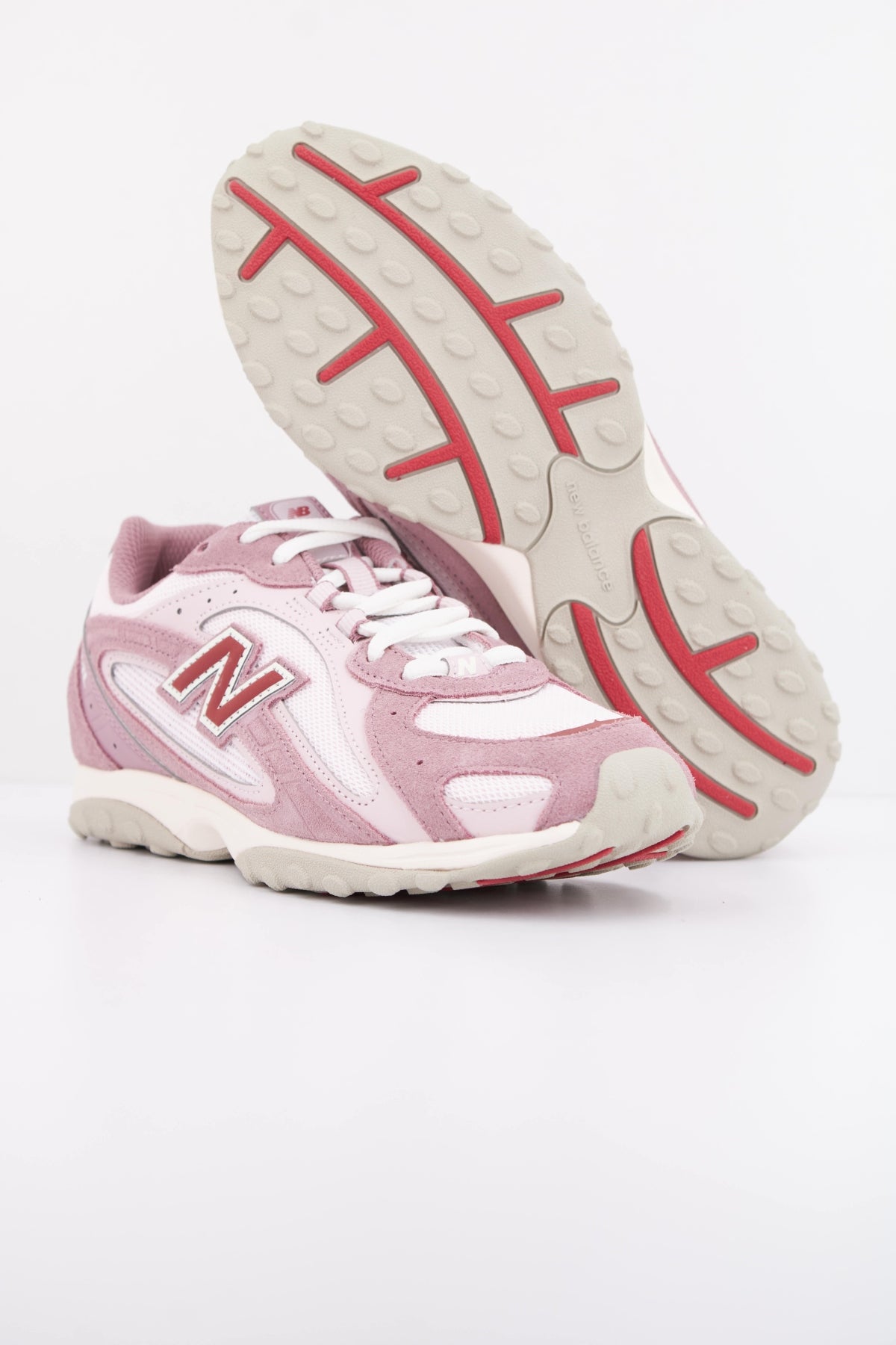 NEW BALANCE U204L en color ROSA (5)