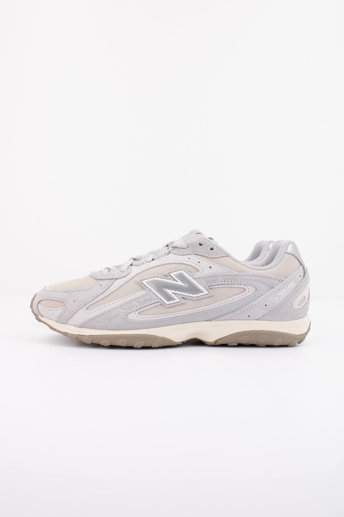 NEW BALANCE U204L en color GRIS (1)