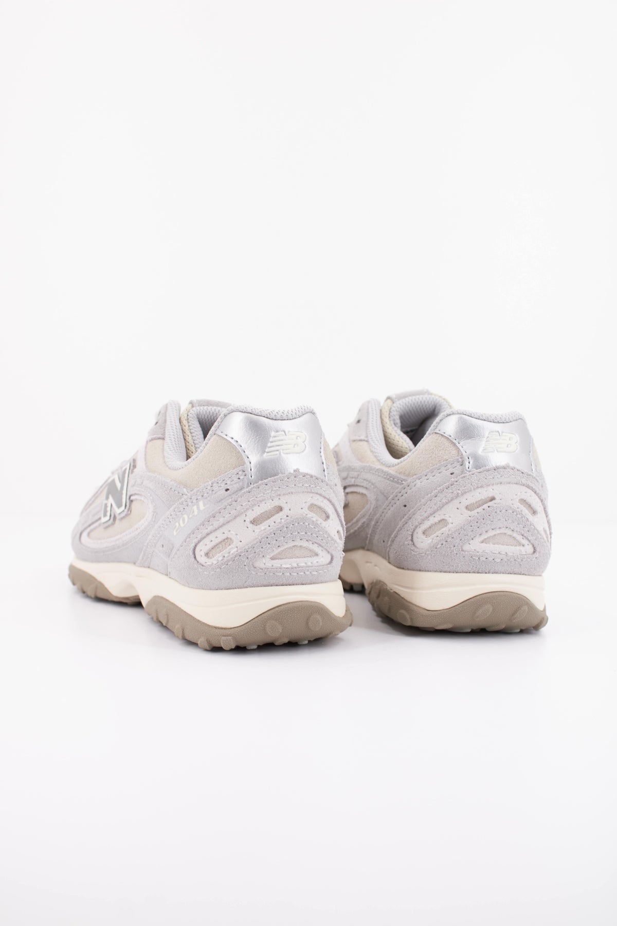 NEW BALANCE U204L en color GRIS (4)