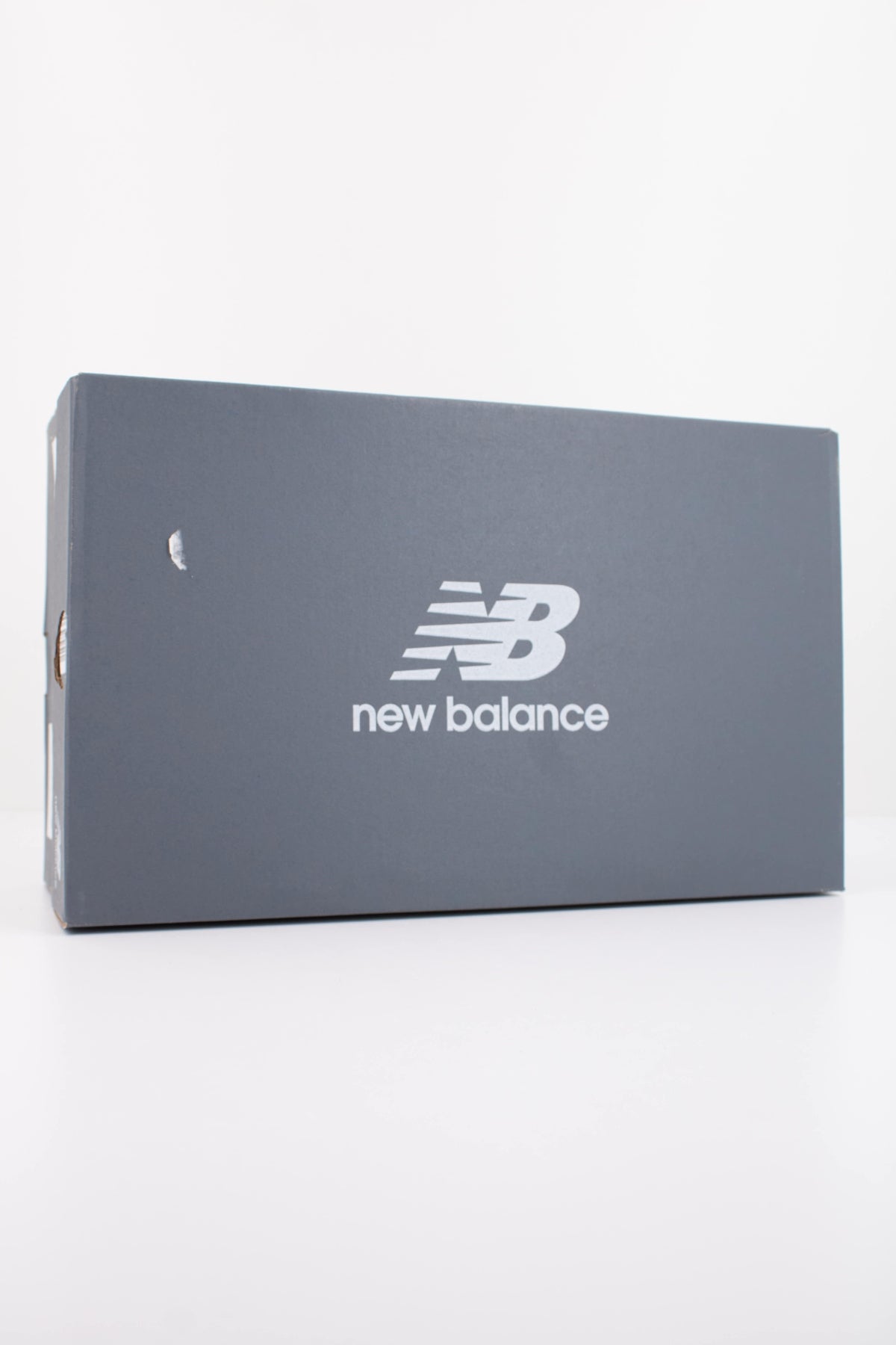 NEW BALANCE U204L en color GRIS (6)