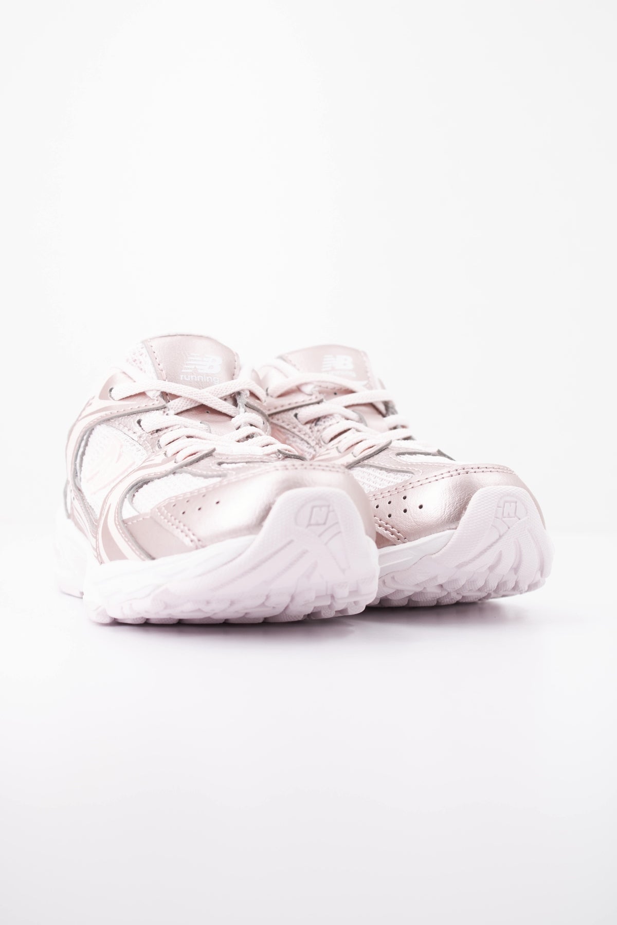 NEW BALANCE P530 2ZV DEPORTIVO en color ROSA (2)