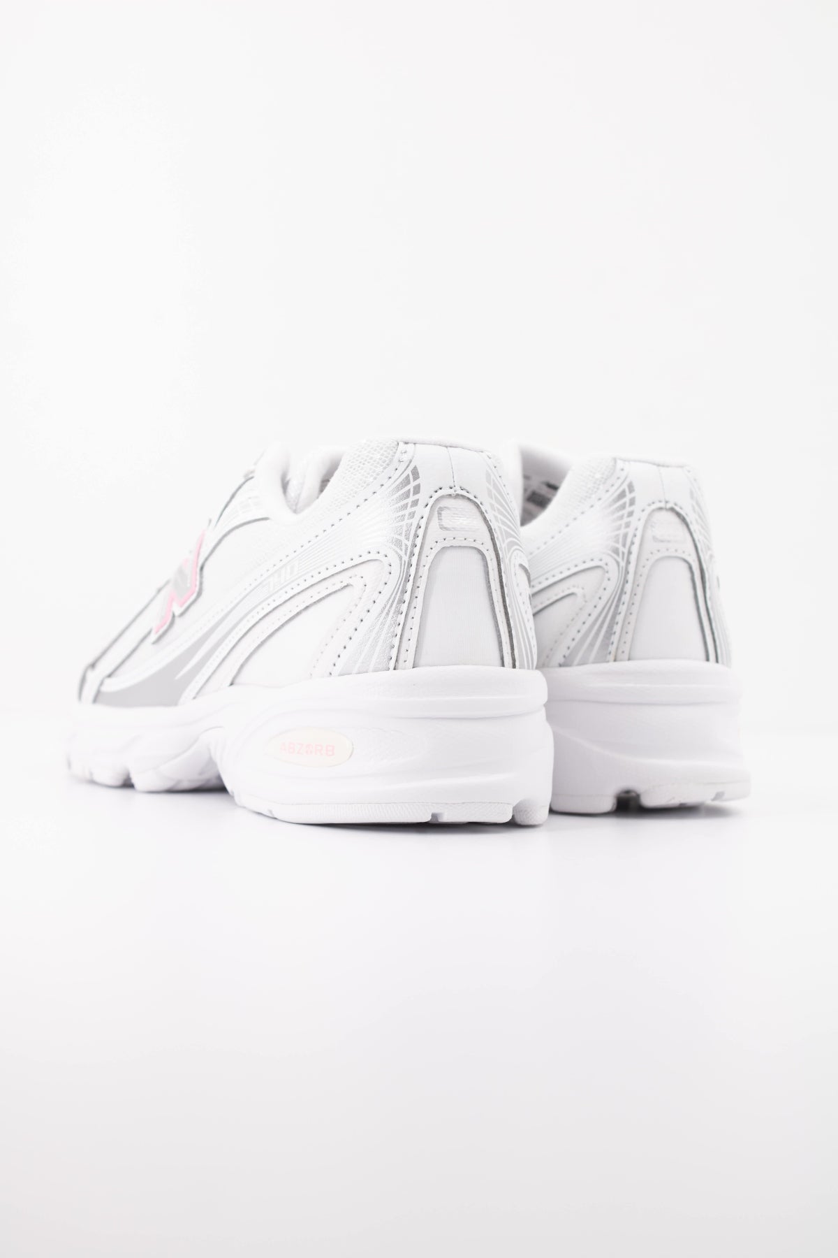 NEW BALANCE G740 8M0 en color BLANCO (4)