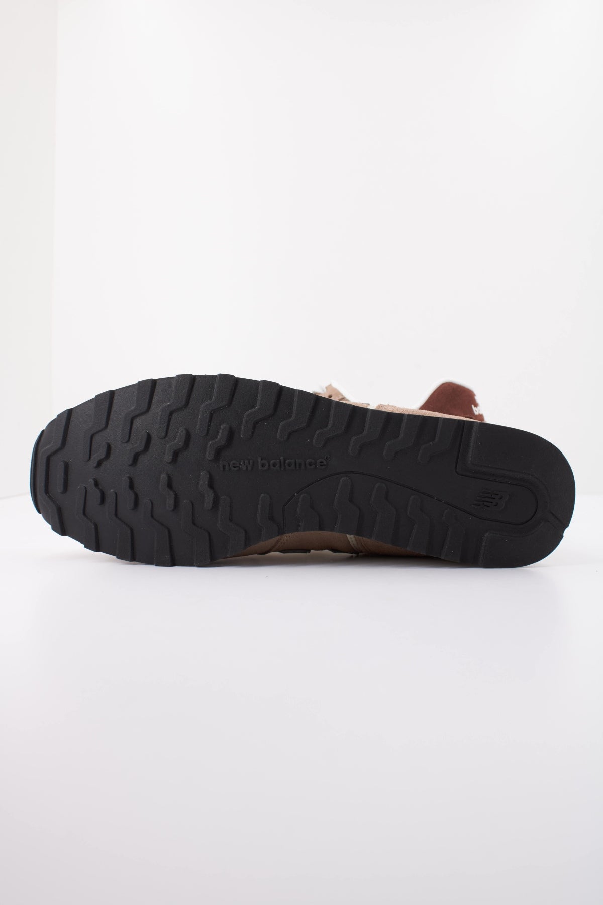 NEW BALANCE ML373 XA2 DEPORTIVO en color MARRON CLARO (5)