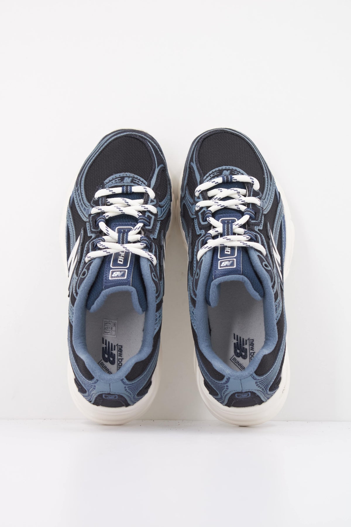 NEW BALANCE U740 10Y en color AZUL (3)