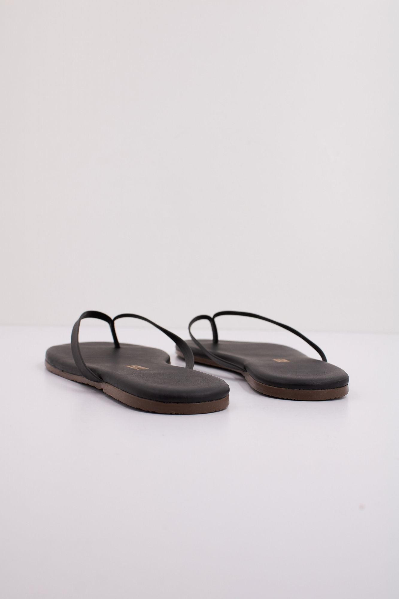 TKEES LILY LINERS en color NEGRO (4)