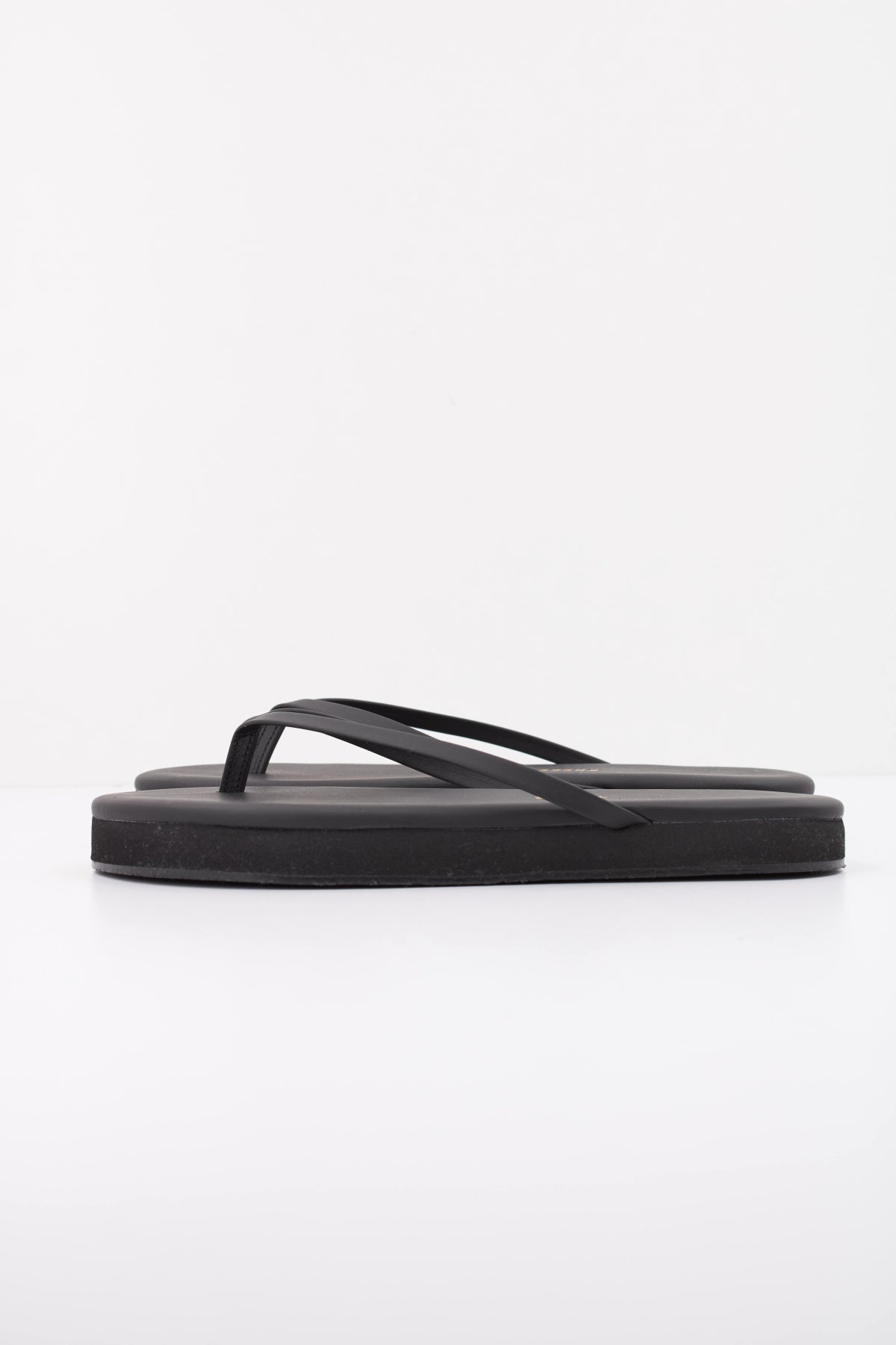 TKEES TKEFLATFORM en color NEGRO (1)