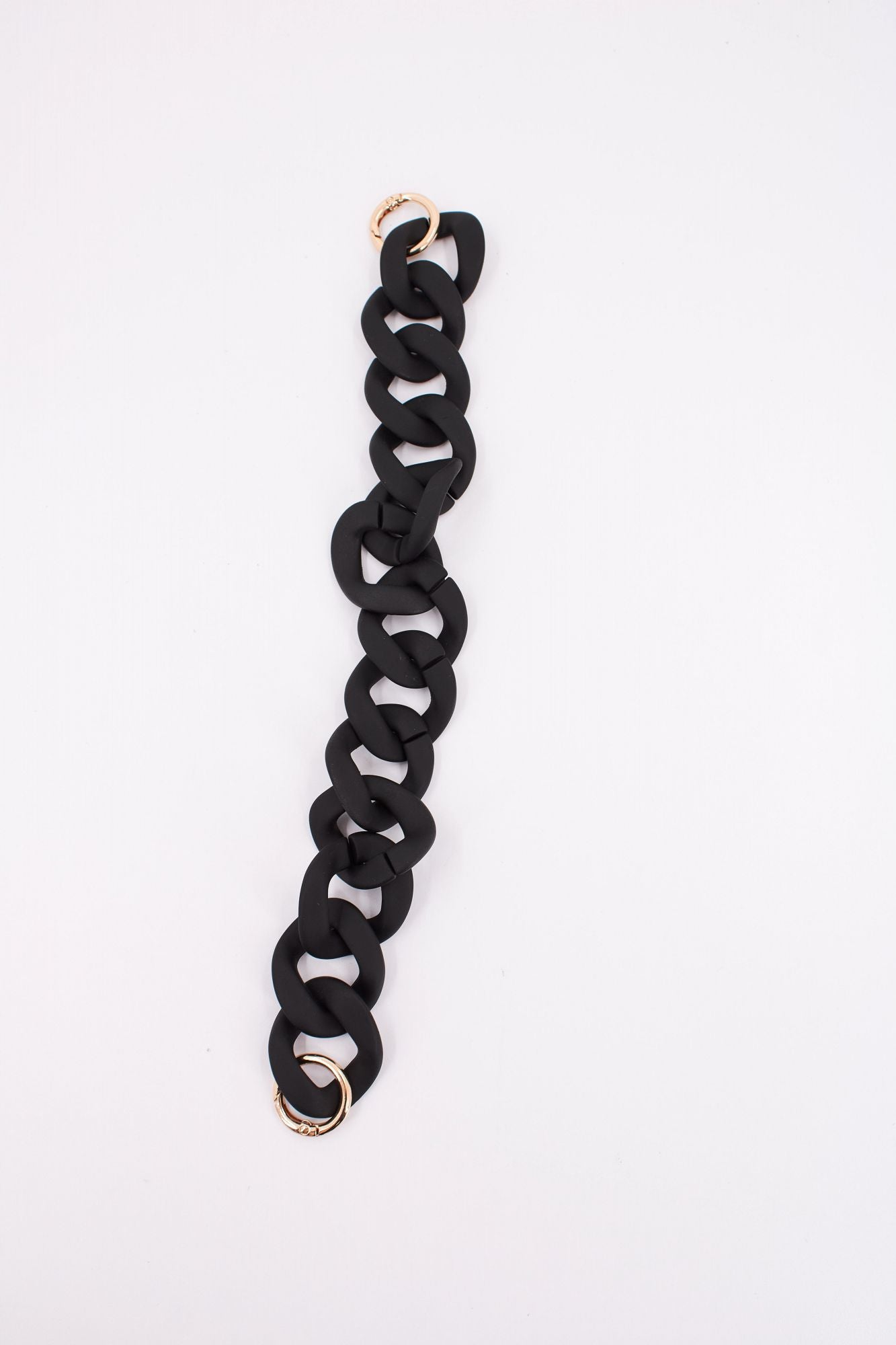 STICKY BESTIE CHAIN BAG en color NEGRO (3)