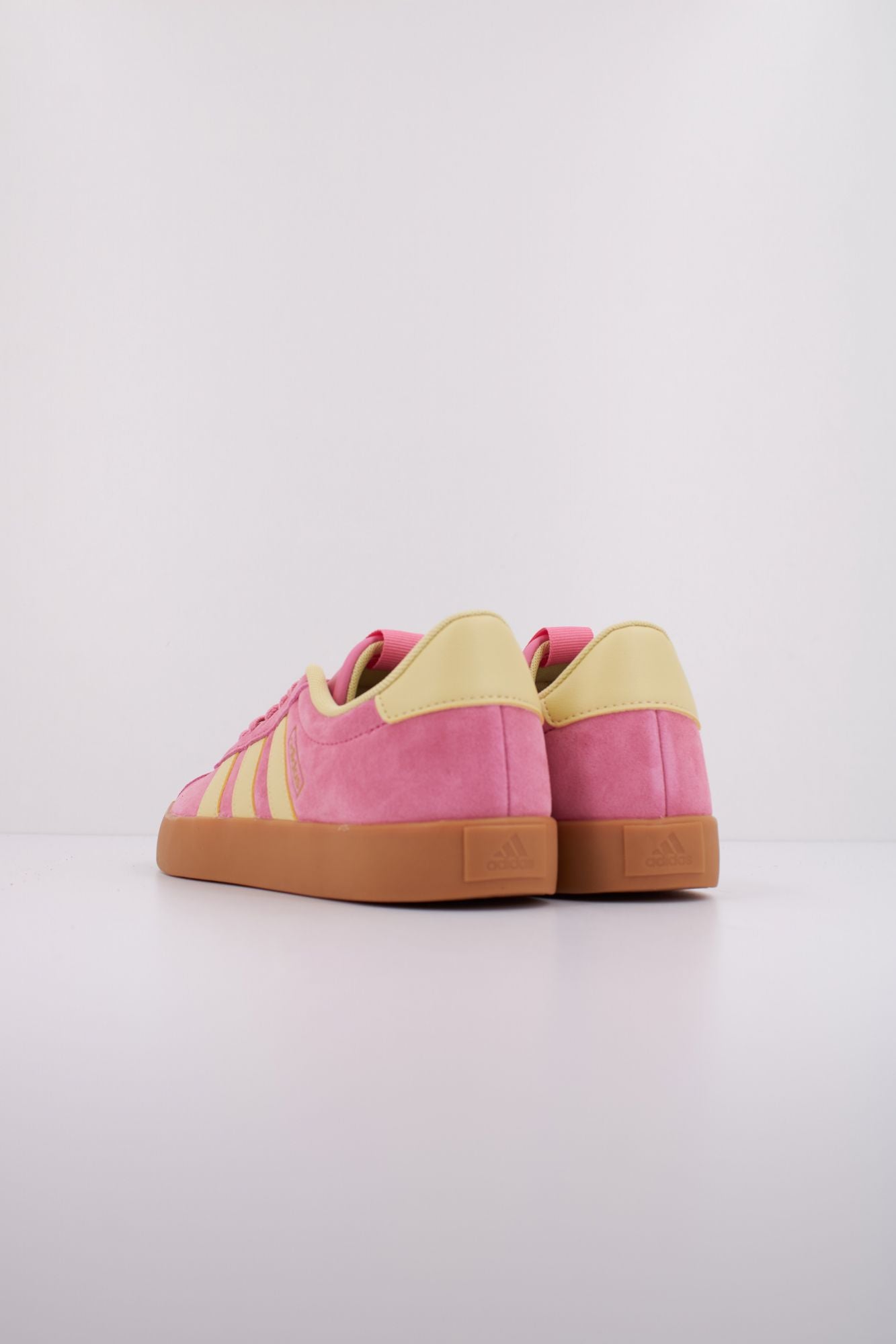 ADIDAS VL COURT 3.0 en color ROSA (4)