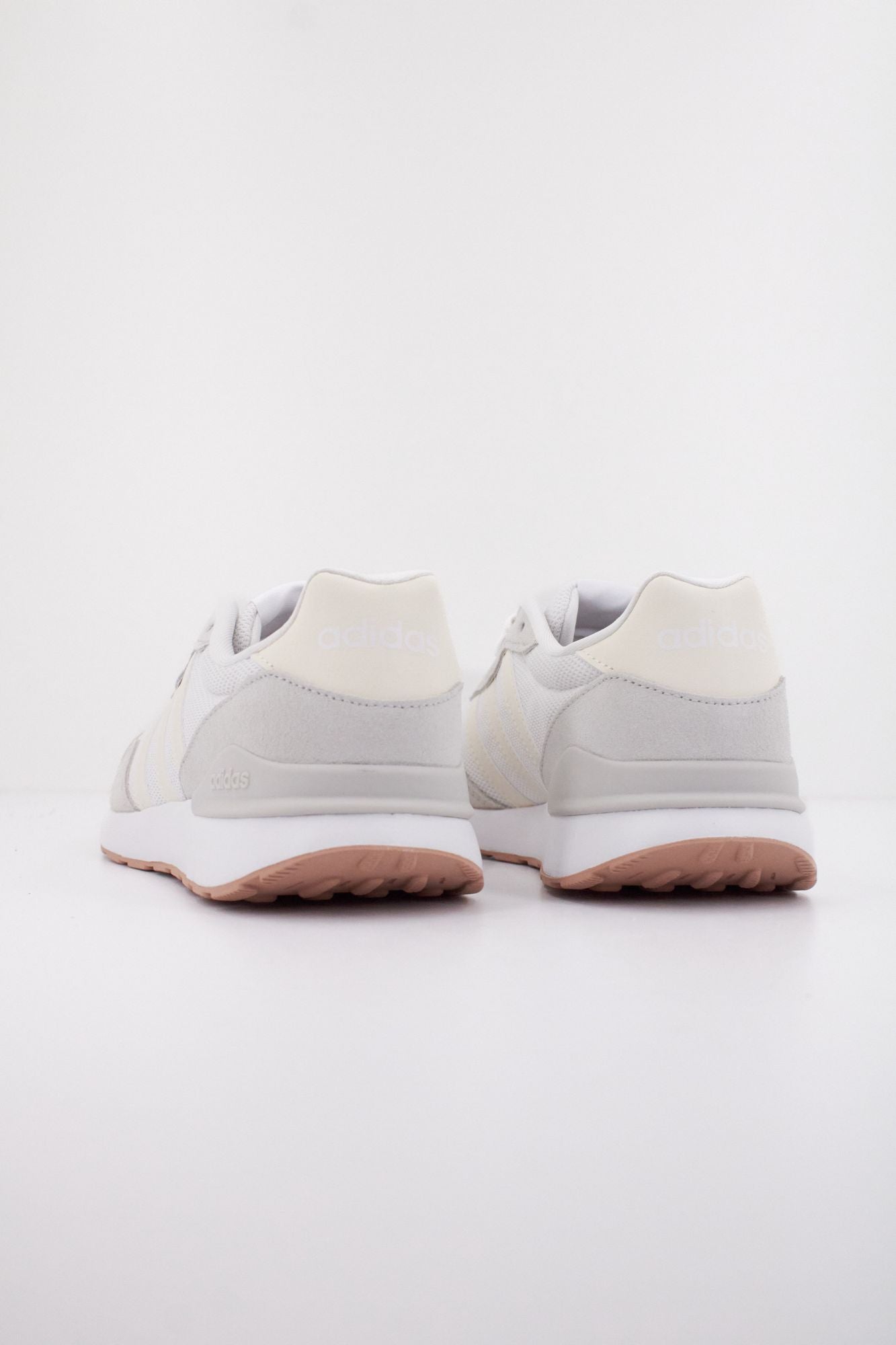 ADIDAS RUN 60s 4.0 en color BLANCO (4)