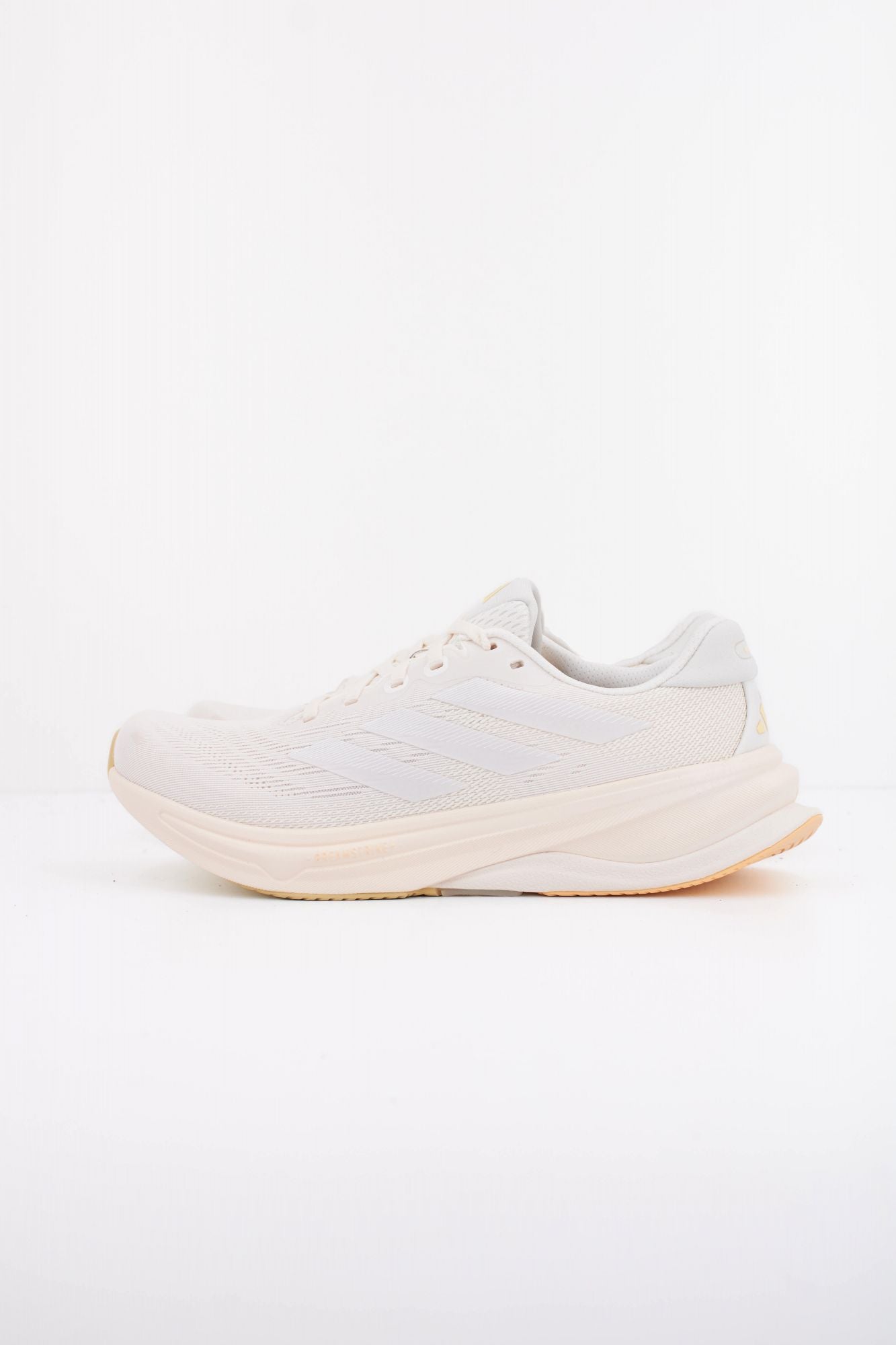 ADIDAS SUPERNOVA SOLUTION en color BLANCO (1)