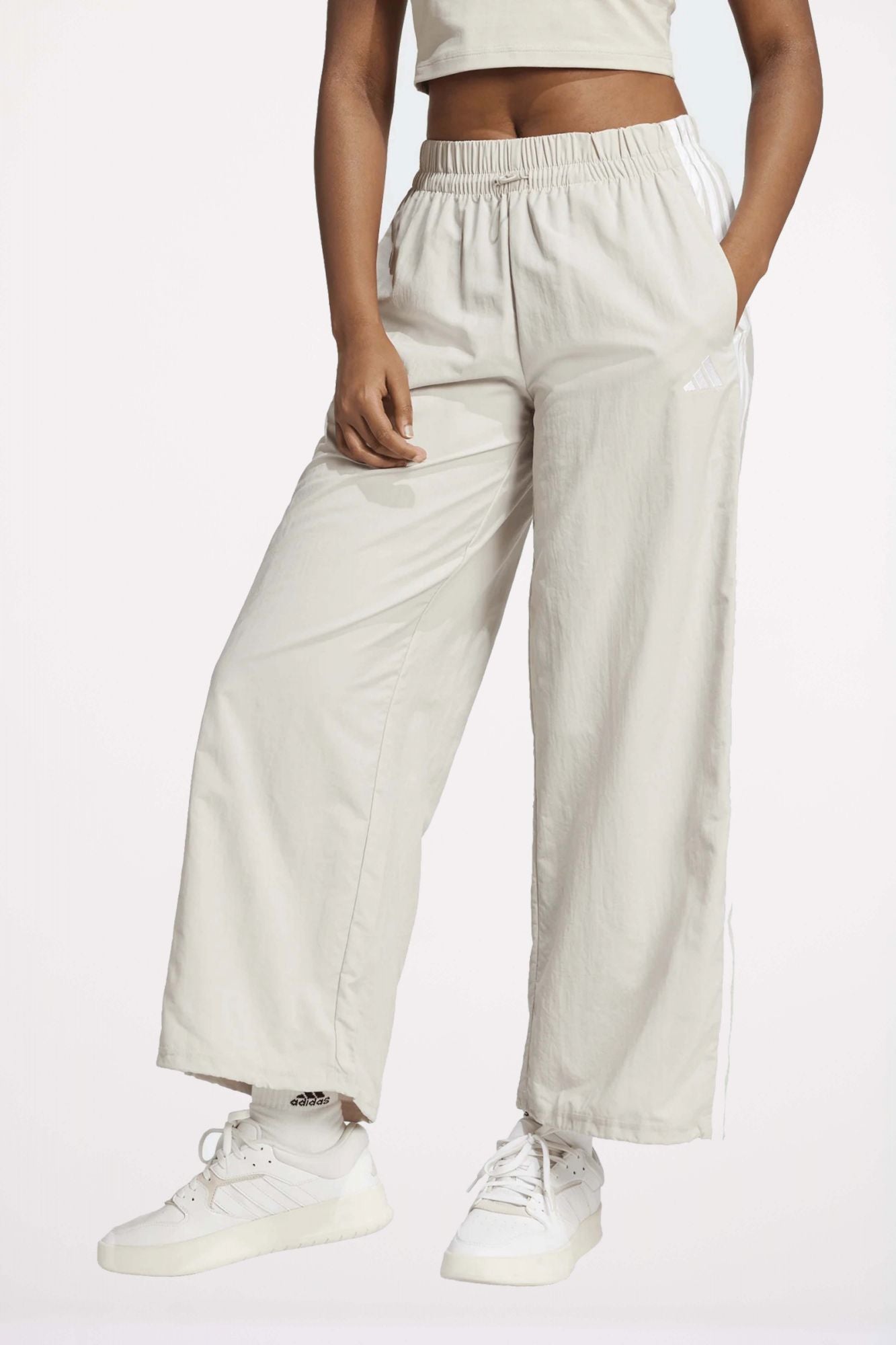 ADIDAS 3-STRIPES WOVEN PANTS en color BLANCO (1)