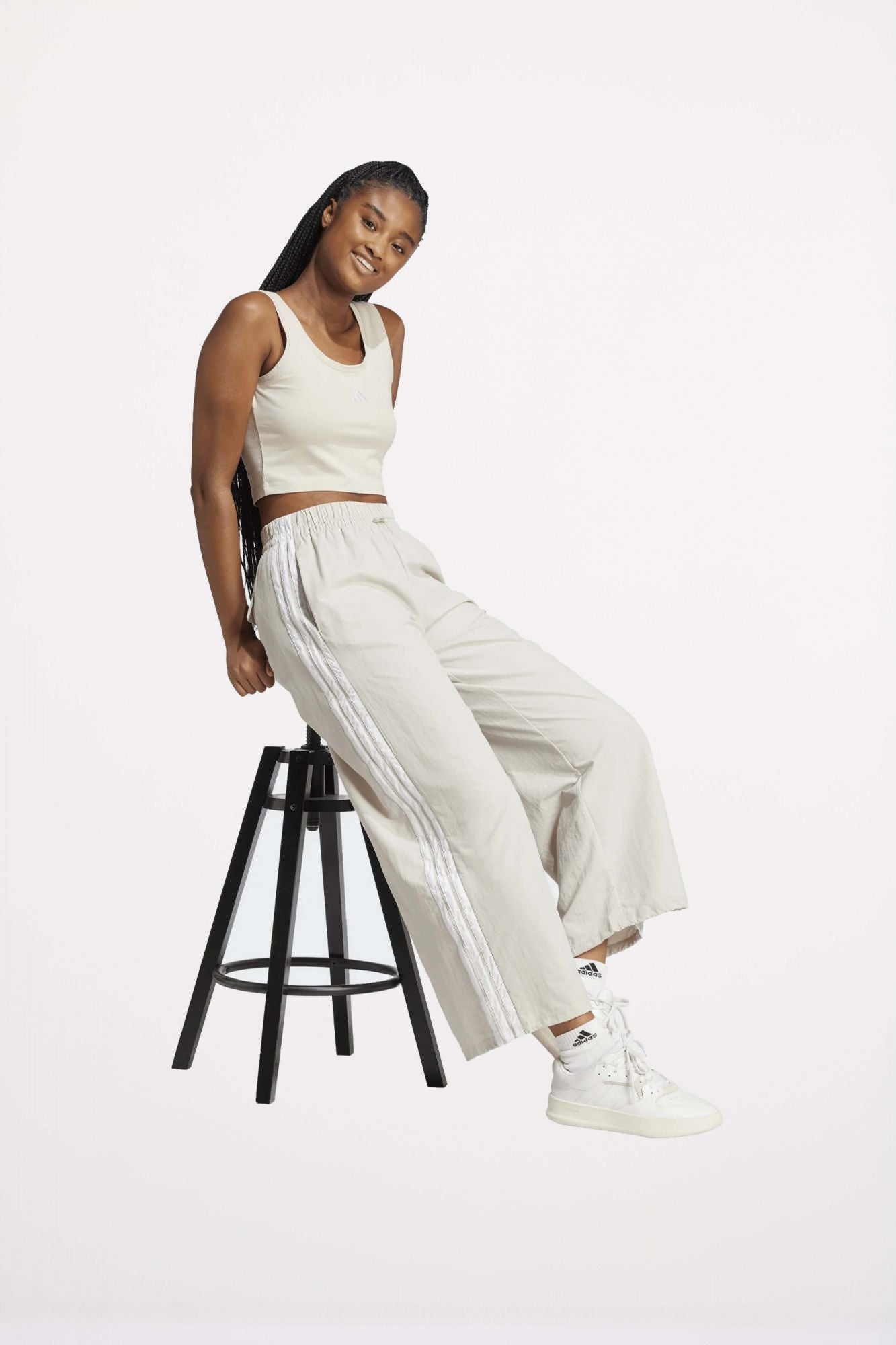 ADIDAS 3-STRIPES WOVEN PANTS en color BLANCO (4)