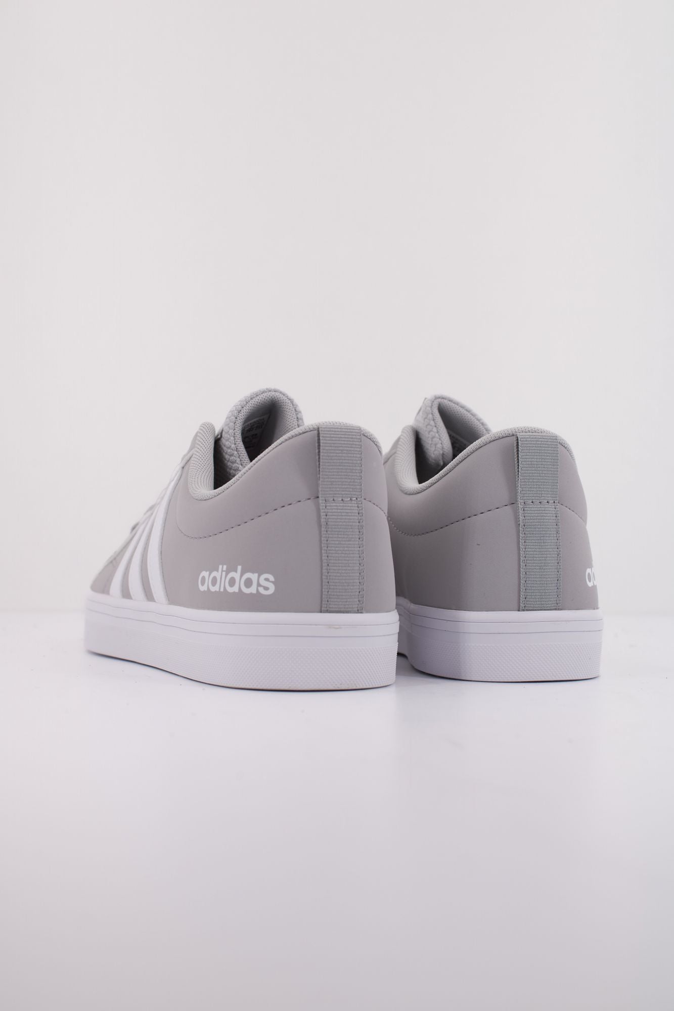 ADIDAS PACE 2.0 en color GRIS (4)