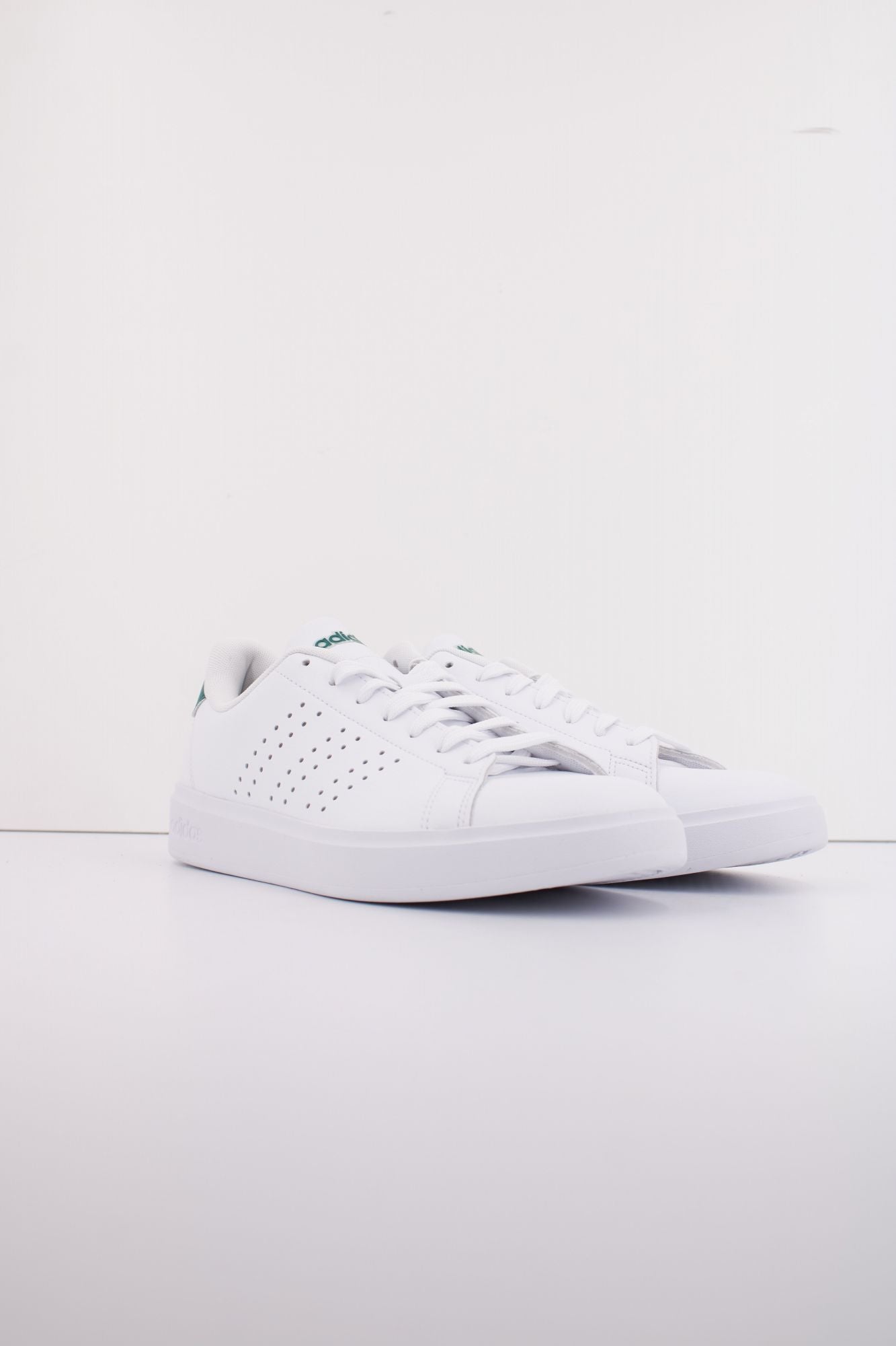 ADIDAS ADVANTAGE 2.0 en color BLANCO (2)