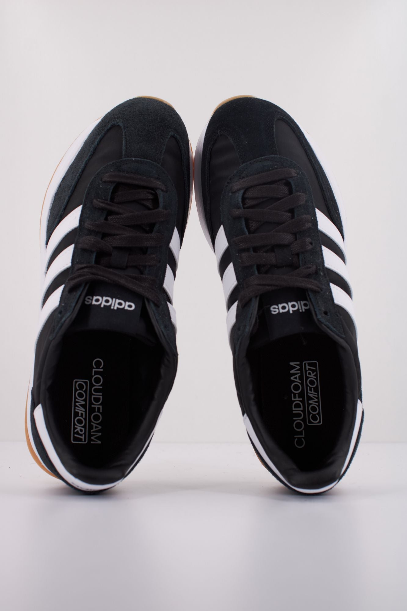 ADIDAS RUN 70s 2.0 en color NEGRO (3)