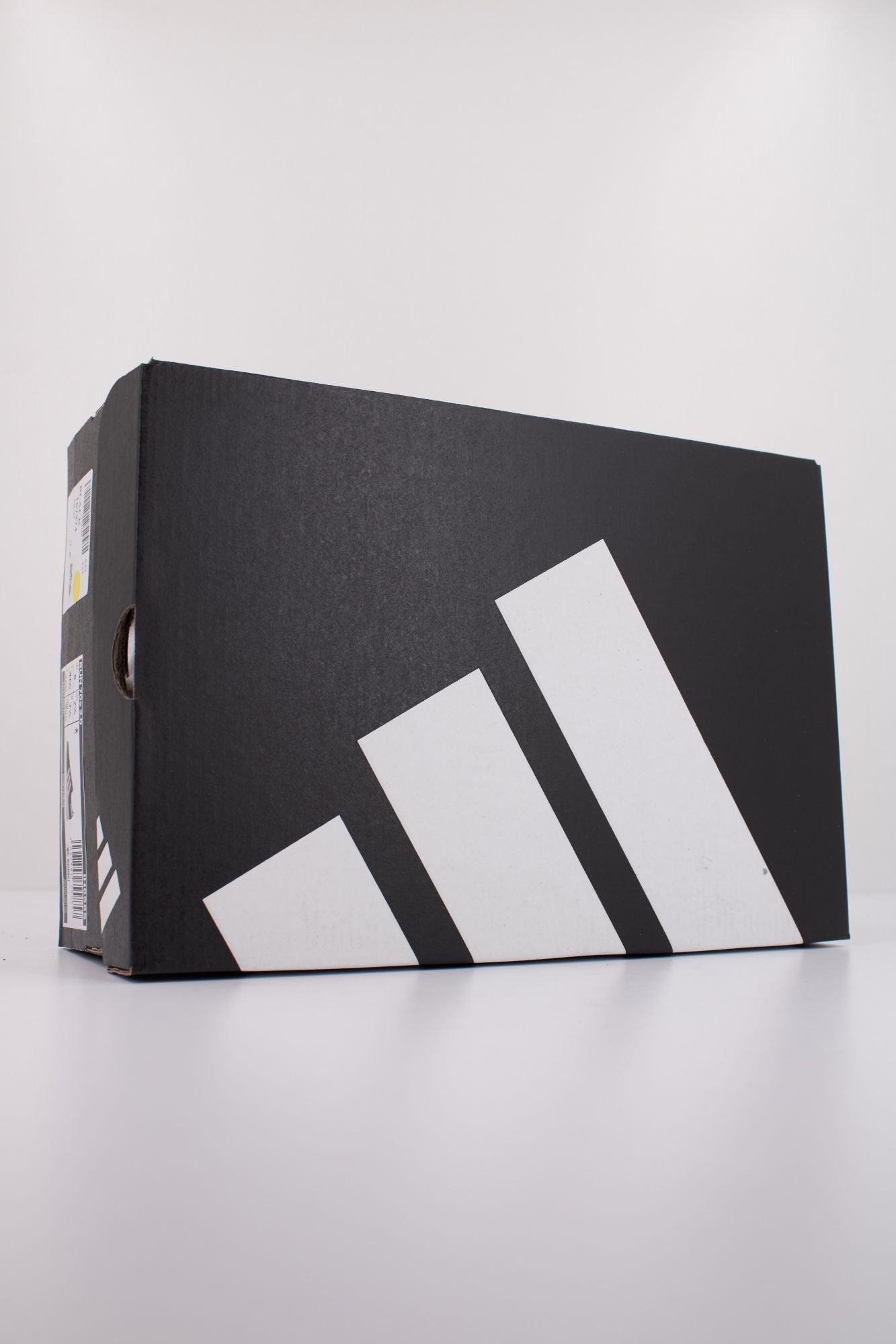 ADIDAS RUN 70s 2.0 en color NEGRO (6)