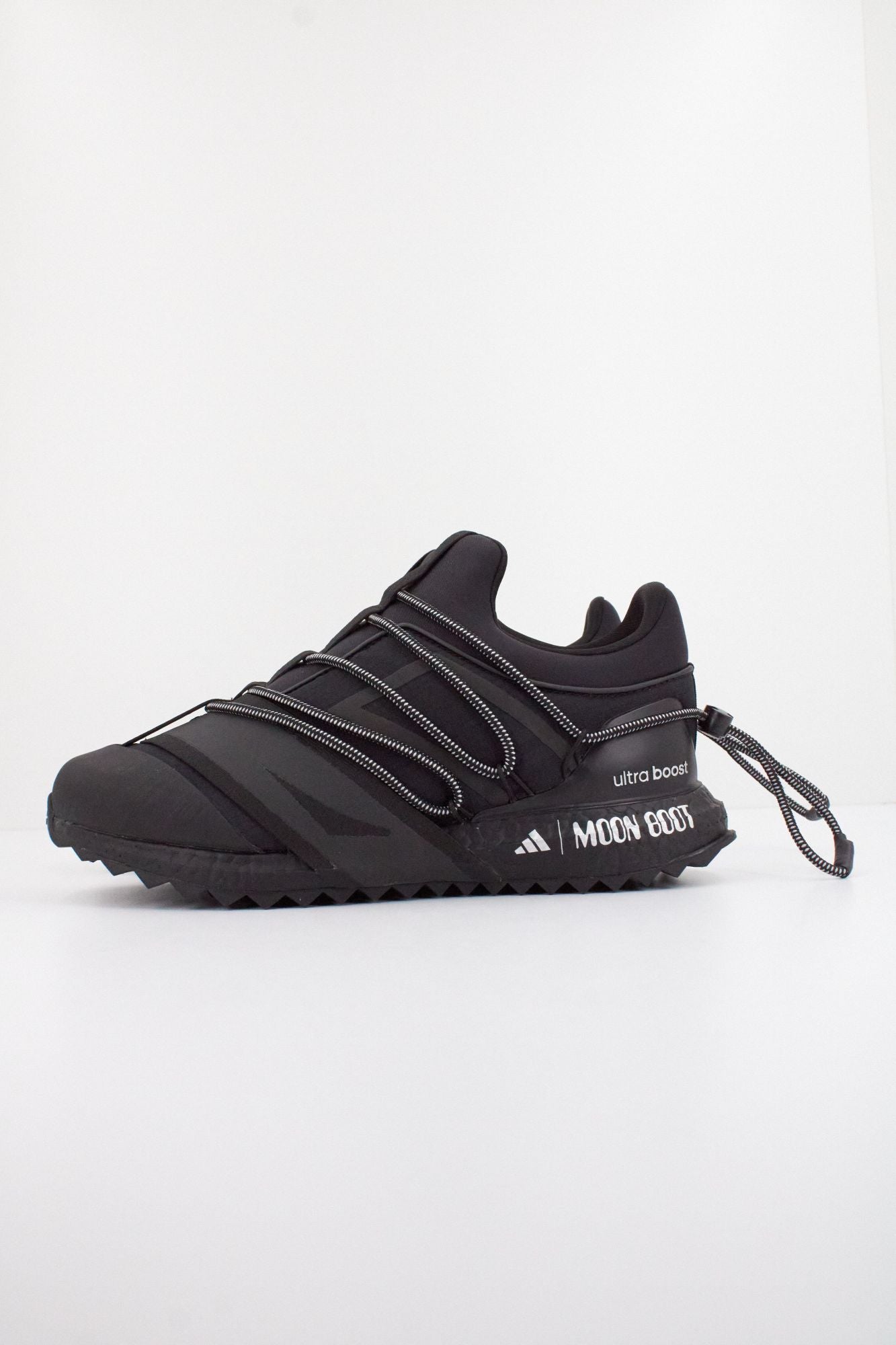 ADIDAS JP7685 en color NEGRO (1)