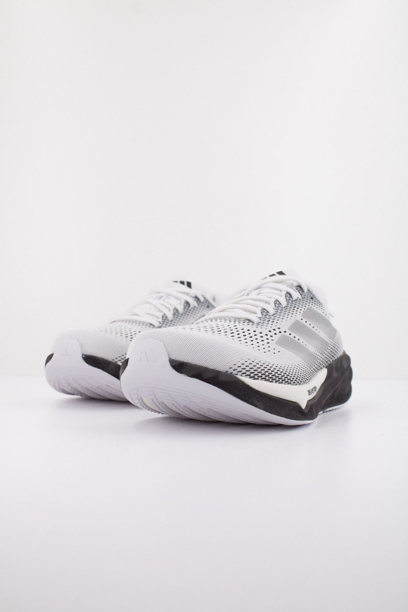 ADIDAS SUPERNOVA STRIDE 2 en color BLANCO (2)