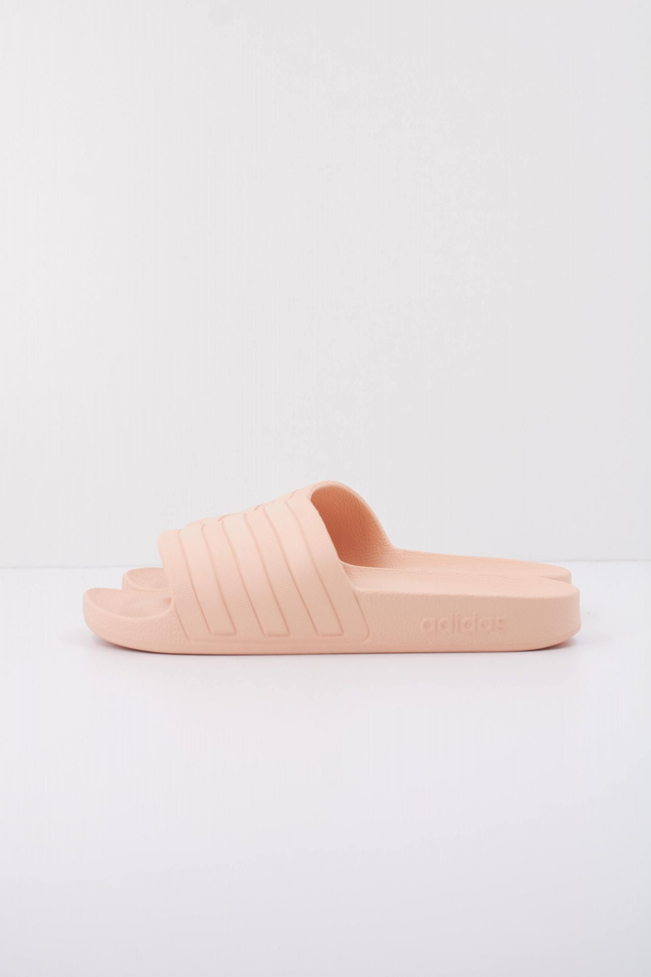 ADIDAS ADILETTE AQUA en color ROSA (1)