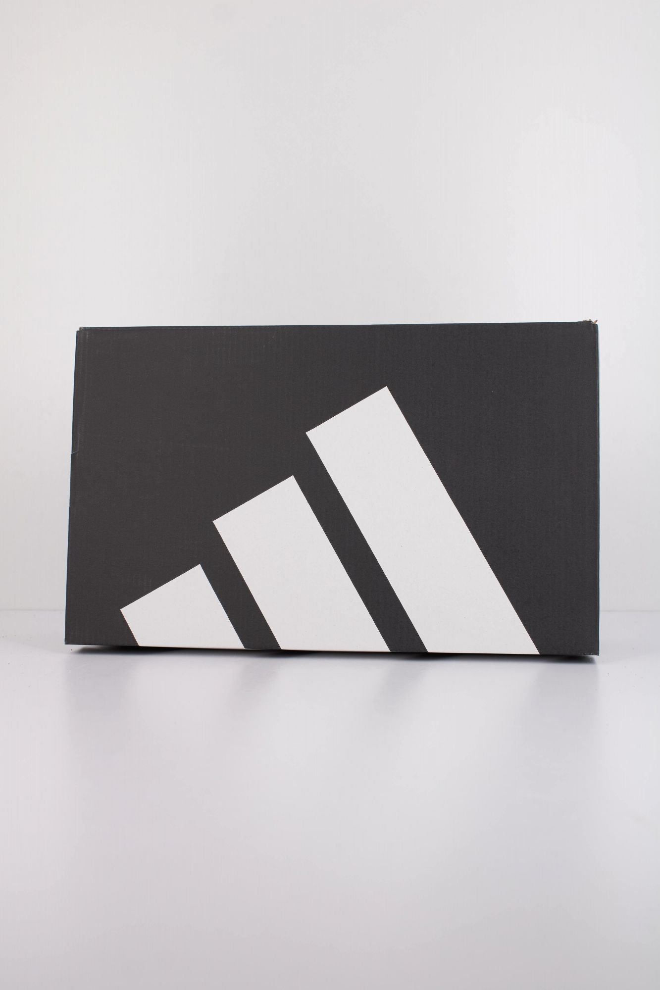 ADIDAS BARREDA DECODE en color MARRON (6)