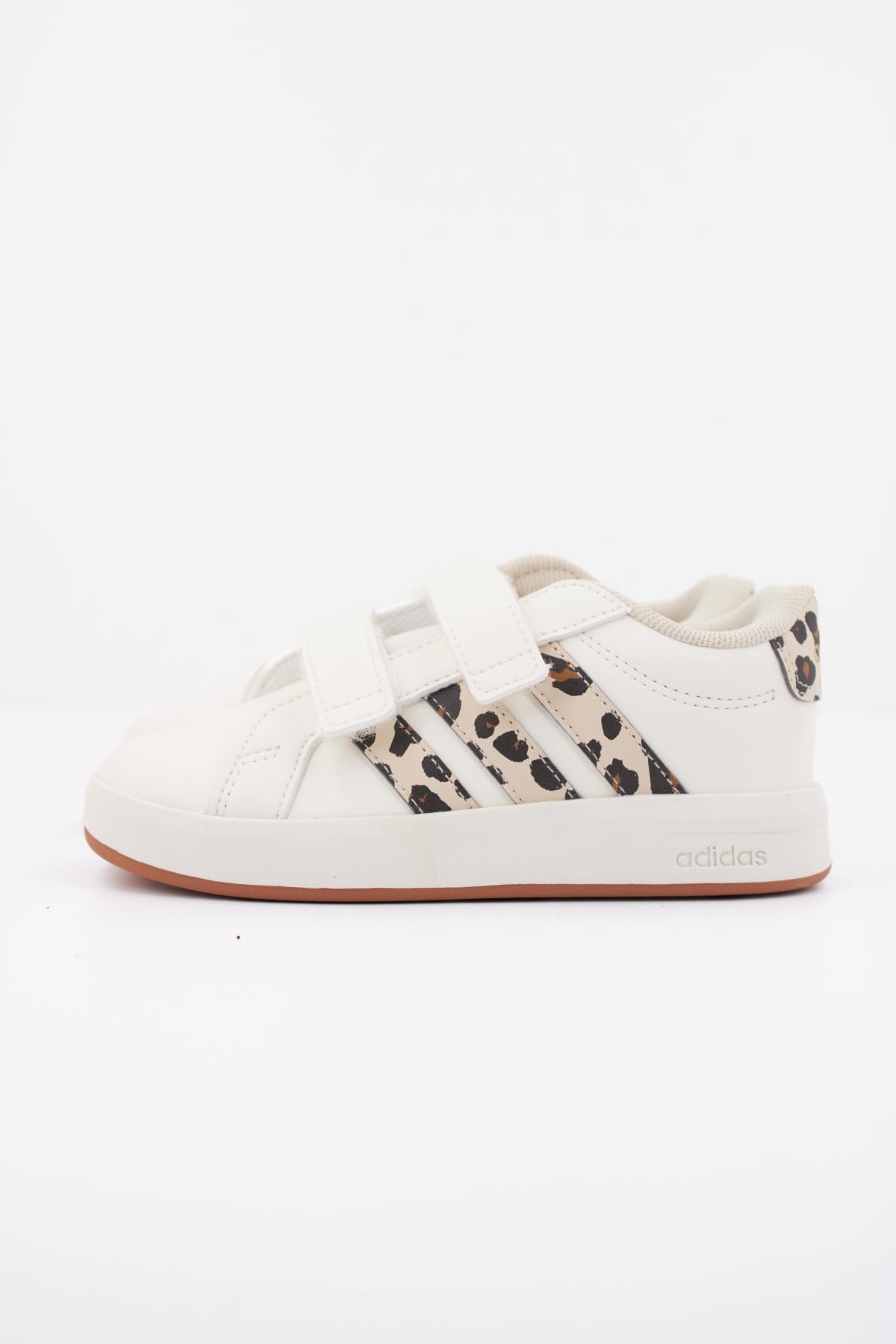 ADIDAS GRAND COURT 3.0 CF en color ANIMAL PRINT (1)