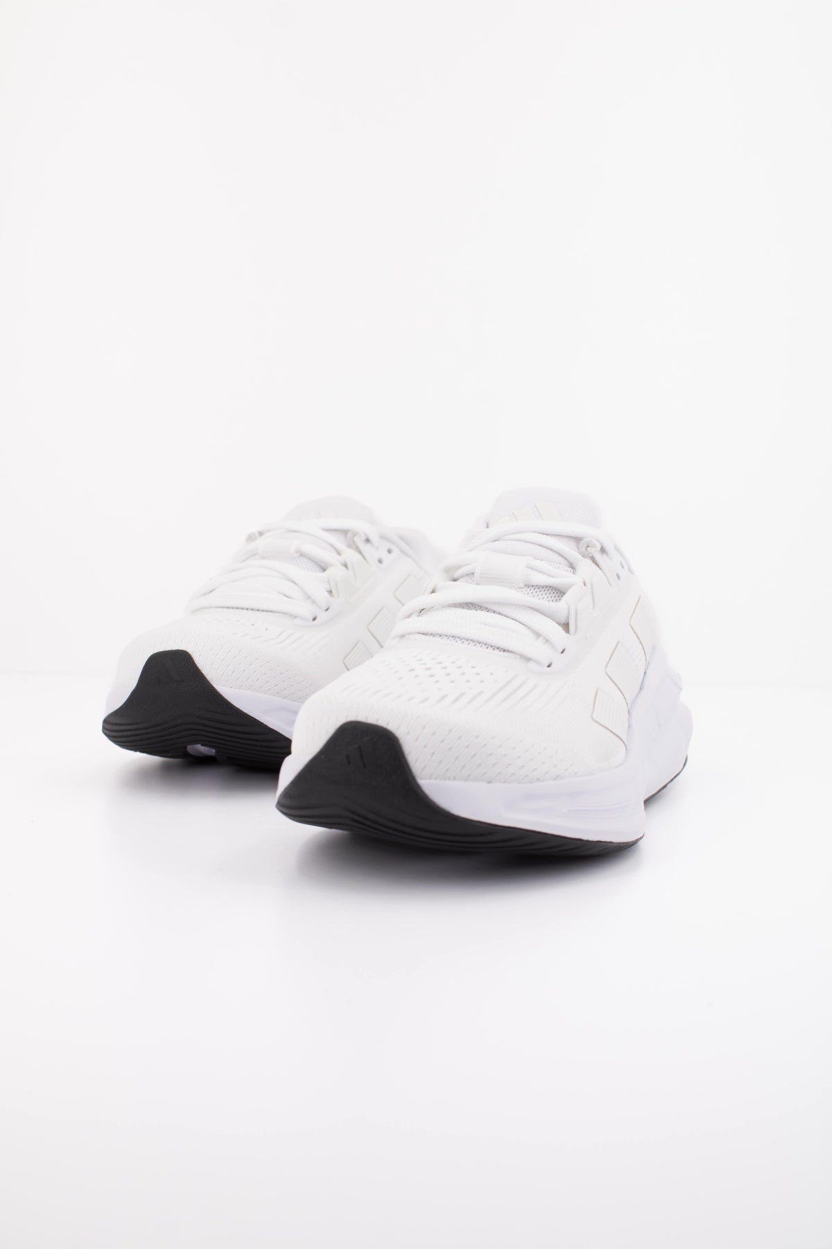ADIDAS QUESTAR 3 W en color BLANCO (2)