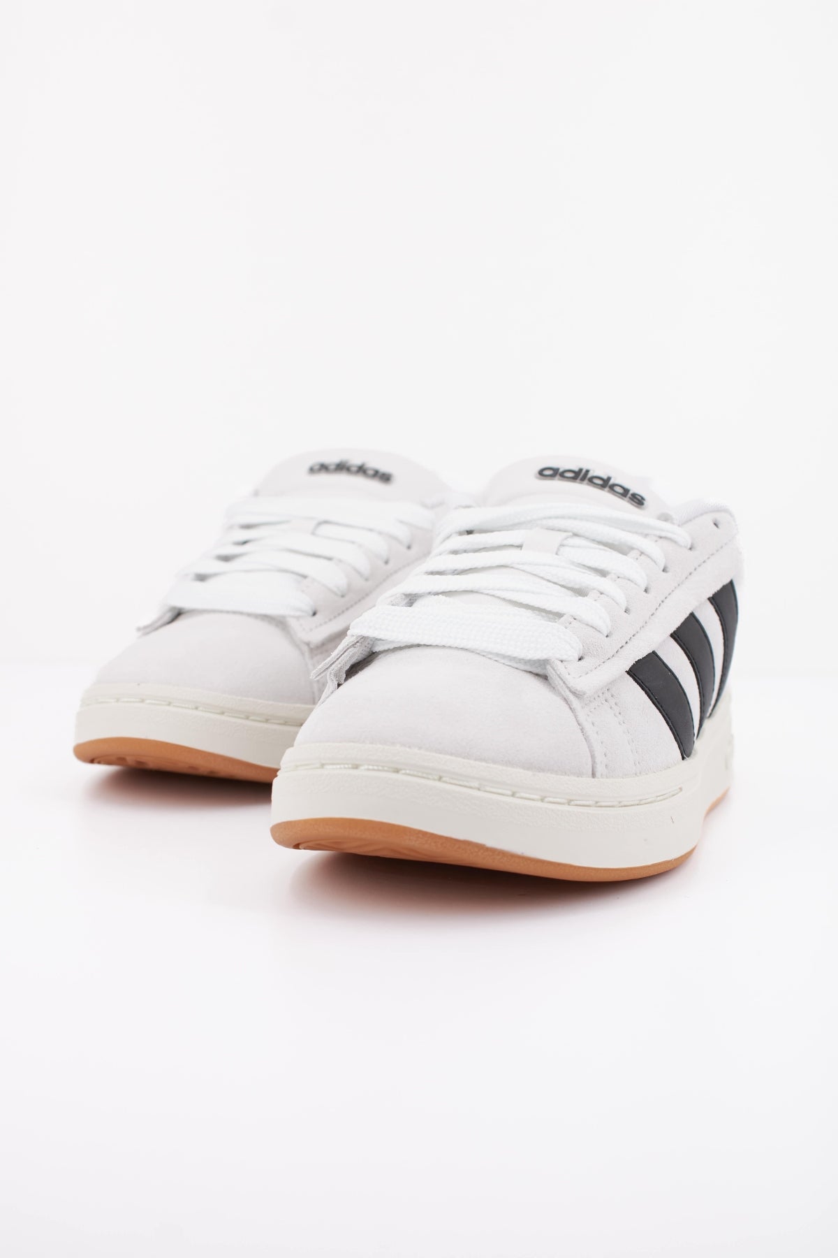ADIDAS GRAND COURT ALPHA 0 en color BLANCO (2)