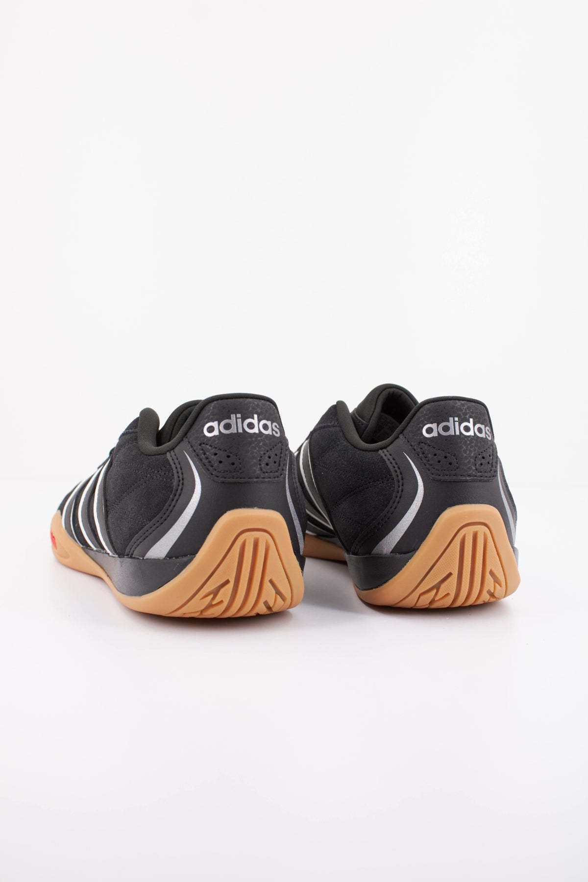 ADIDAS ADIPISTA en color NEGRO (4)