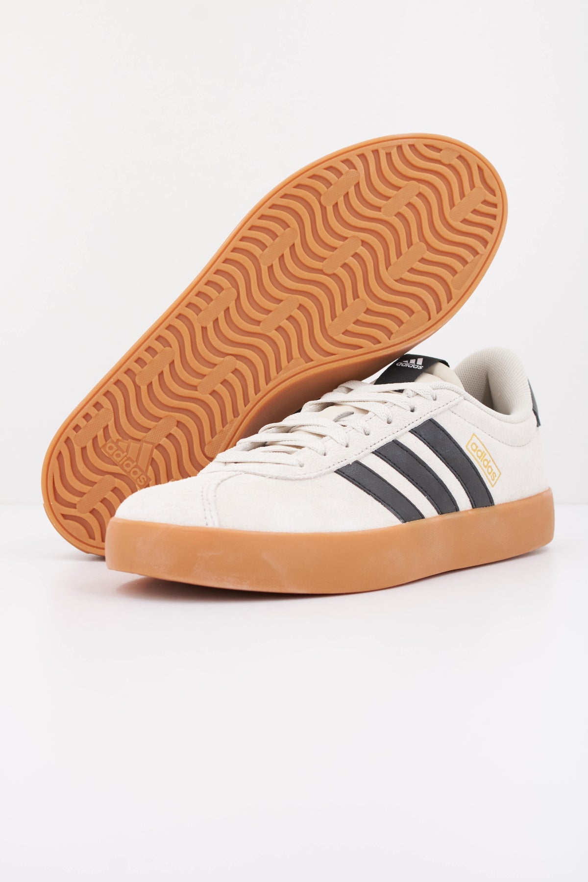 ADIDAS VL COURT 3.0 en color BEIS (5)